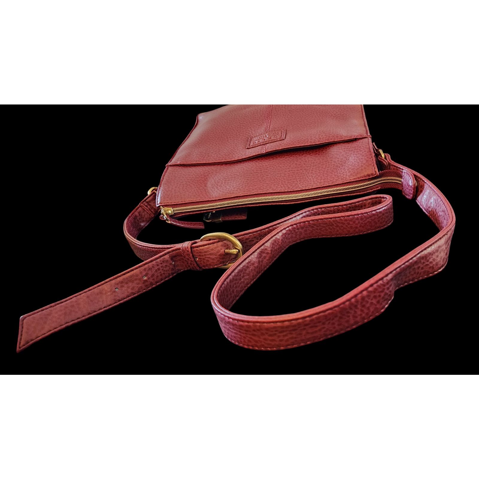 Relic Relic Burgandy Leather Shoulder Bag with Adjustable Strap Size ONE SIZE - 5 Thumbnail