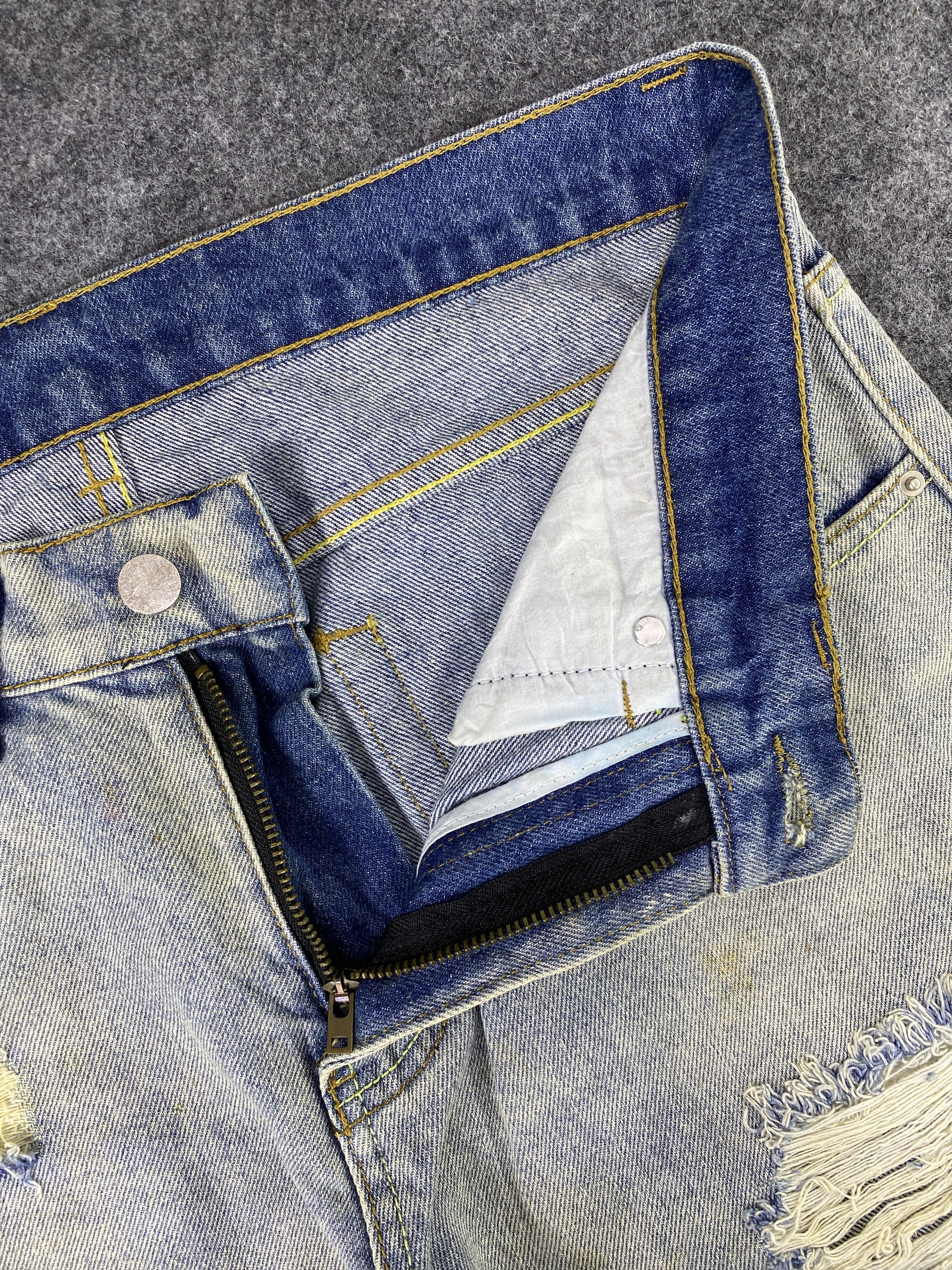 Japanese Brand Japanese Brand Distressed Faded Blue Jeans - J1075 Size US 33 - 12 Thumbnail