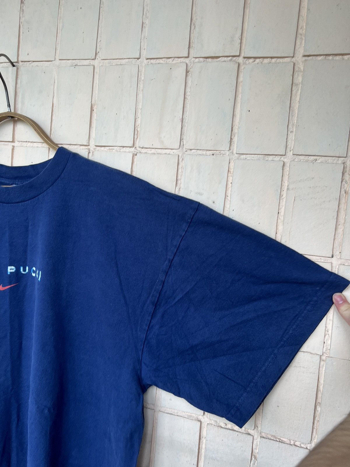 Nike Vintage Nike T Shirt Big Logo EAT PUCK Swoosh 2000s Y2K Size US XXL / EU 58 / 5 - 9 Thumbnail