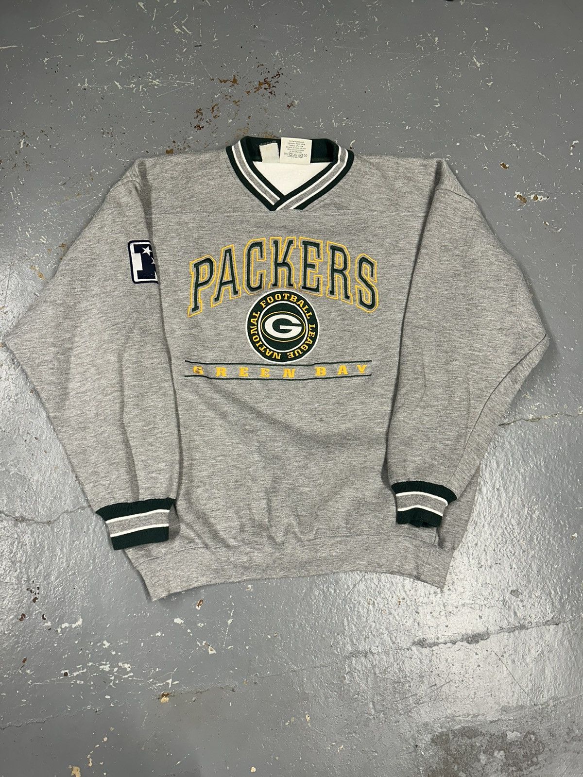 NFL × Vintage Crazy Vintage 90s Green Bay Packers Grey Pullover Crewneck Size US L / EU 52-54 / 3 - 1 Thumbnail