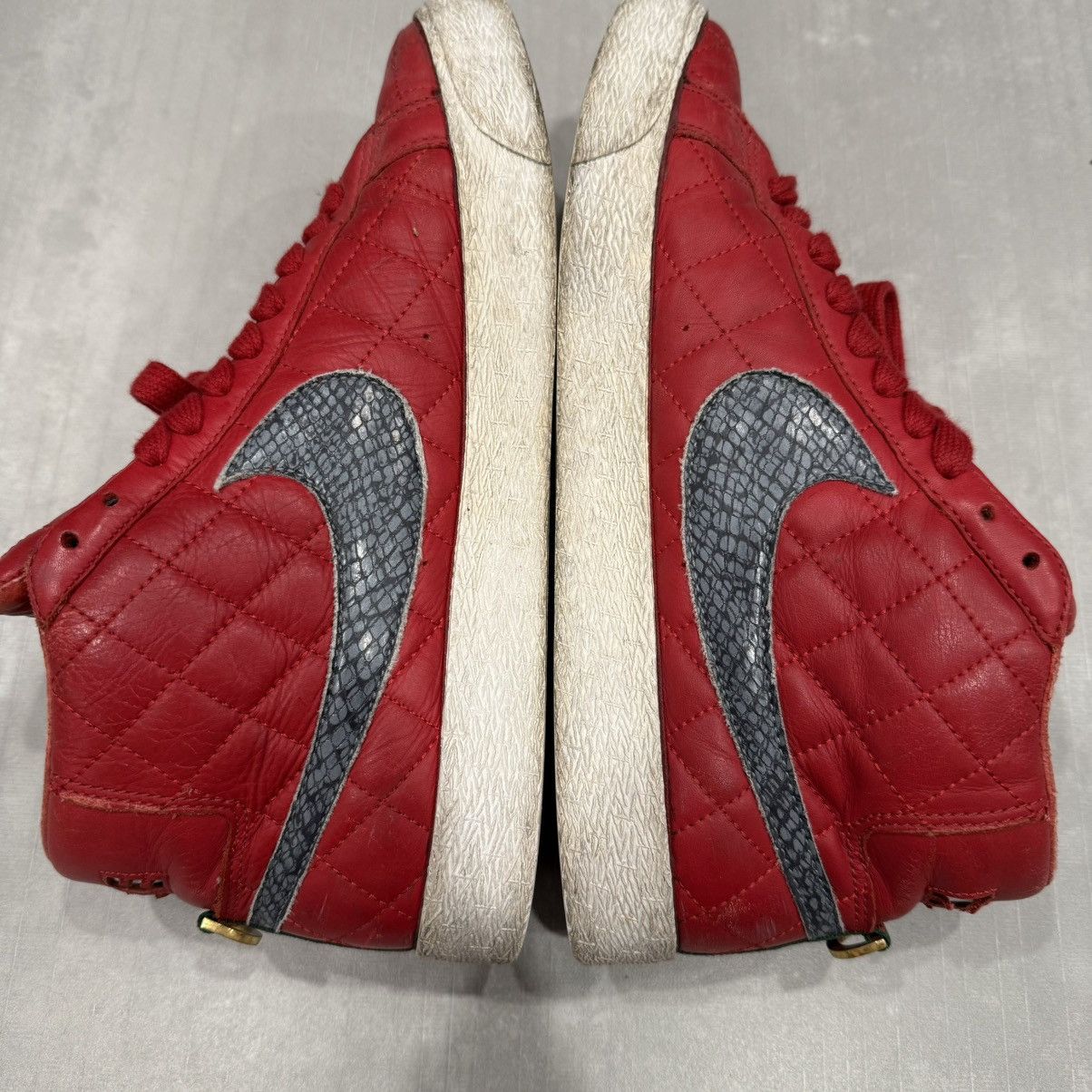 Nike × Supreme Nike Supreme Blazer Red Gucci Snakeskin 9 2006 used Size US 9 / EU 42 - 5 Thumbnail