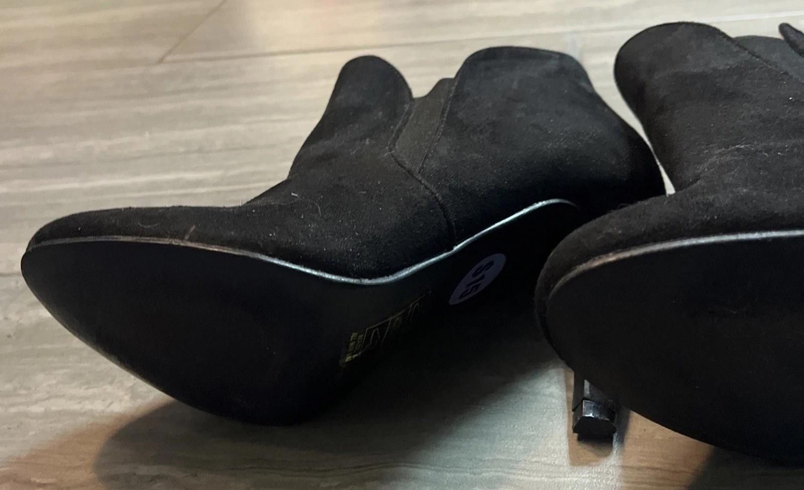 Billabong Ankle Boot Bella Marie Kendall 7.5 Suede Black Pumps Booties Size US 7.5 / IT 37.5 - 8 Thumbnail