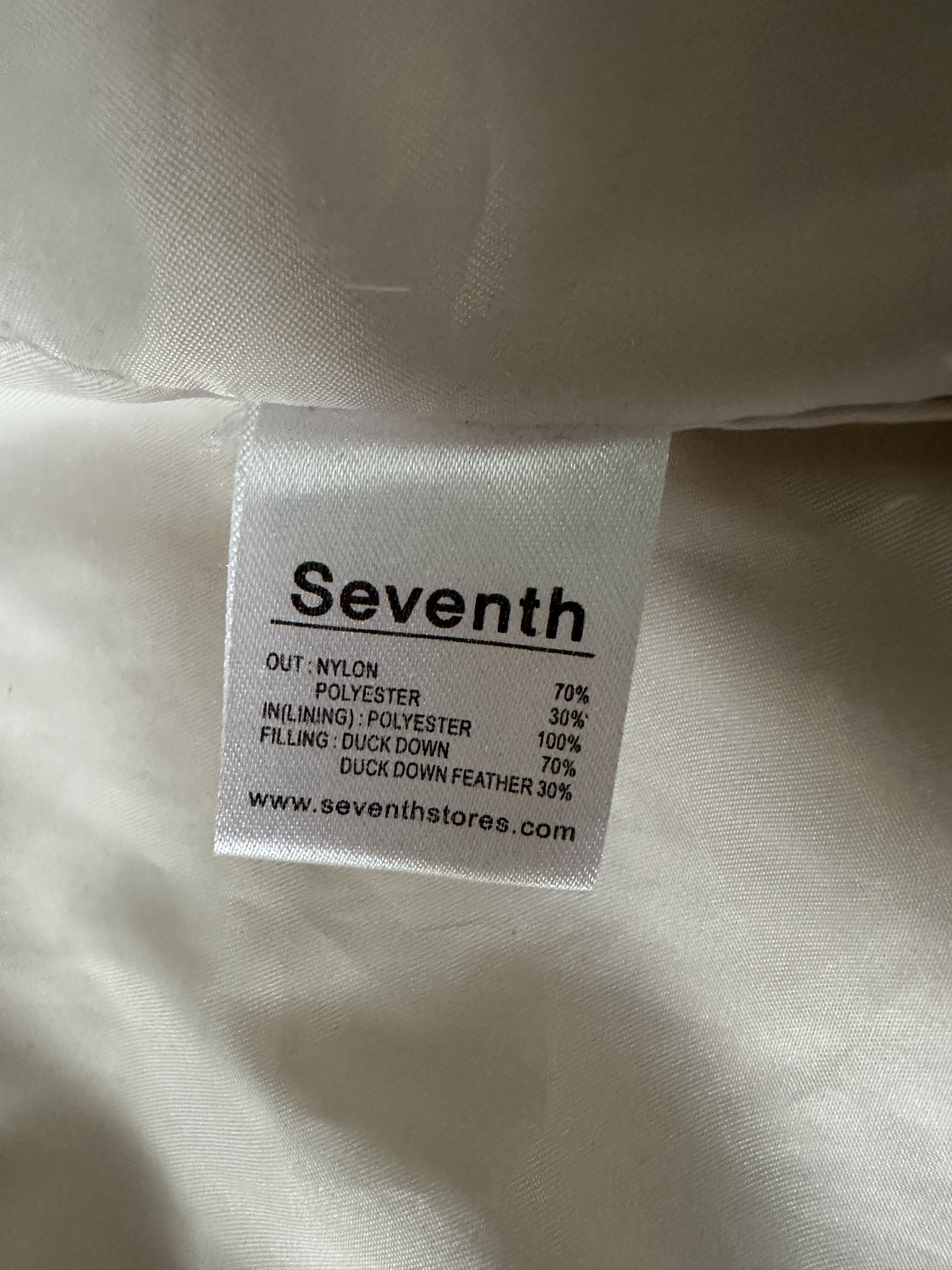 Seventh Seventh Stores - Space Coat Puffer Jacket in Moon Size US M / EU 48-50 / 2 - 12 Thumbnail