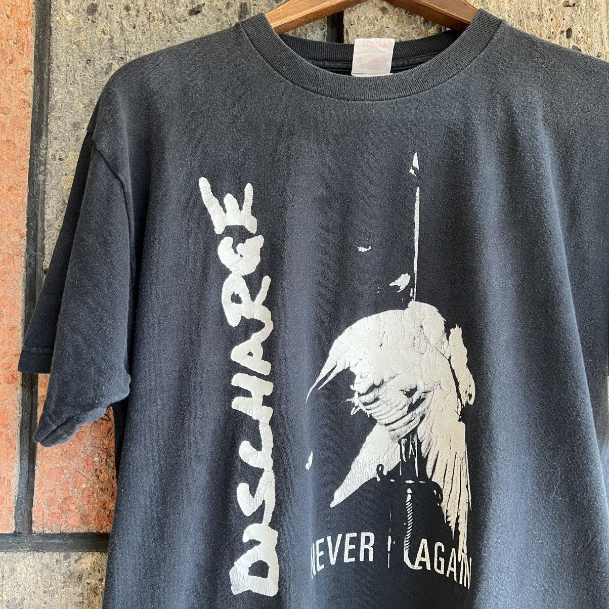 Band Tees VTG 2003 Discharge Fight Back USA Tour Tee Shirt Punk Size US L / EU 52-54 / 3 - 1 Thumbnail