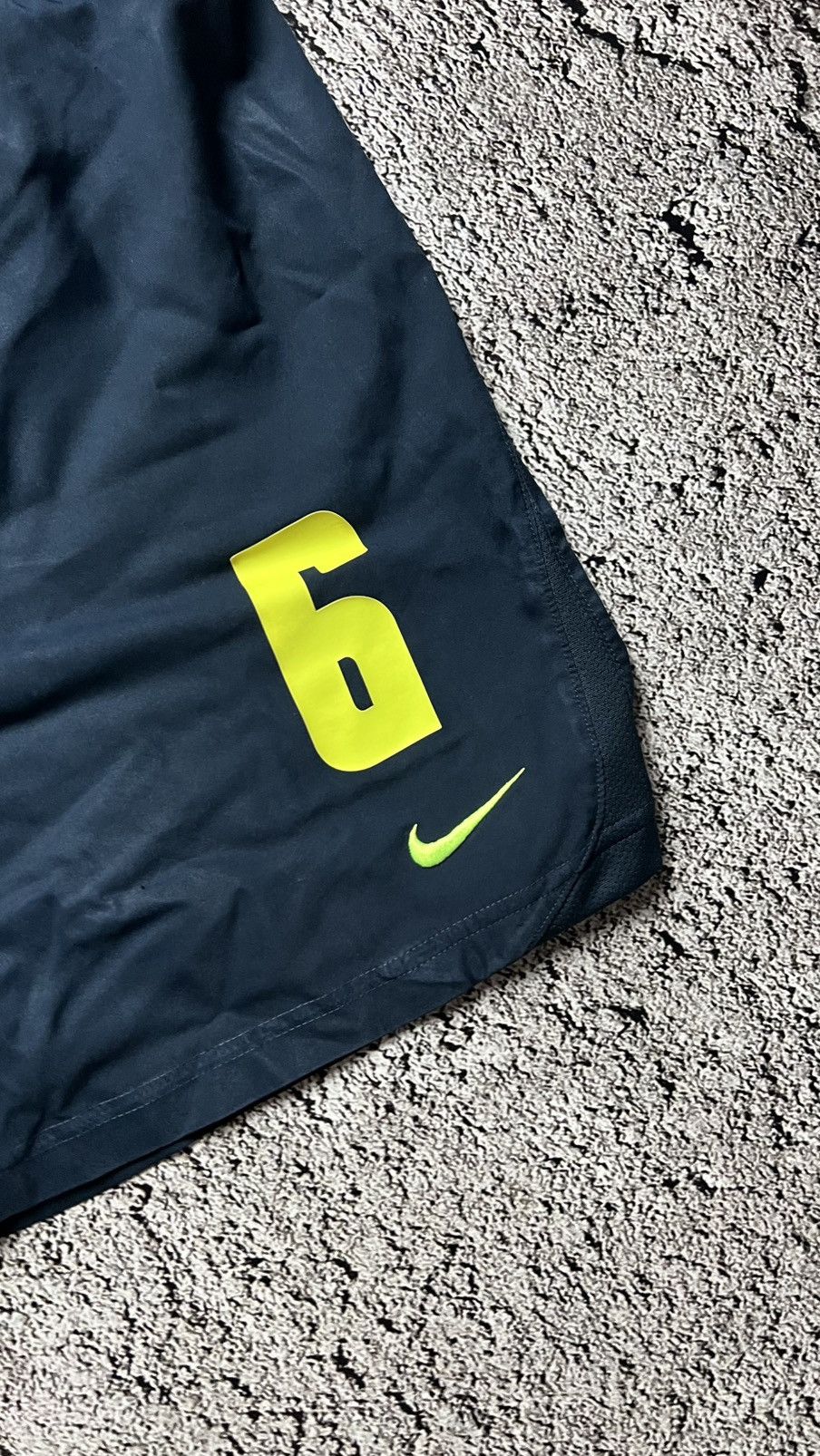 Nike Y2K Nike FCB Barcelona Xavi Hernandez 2004 shorts Size US 36 / EU 52 - 3 Thumbnail