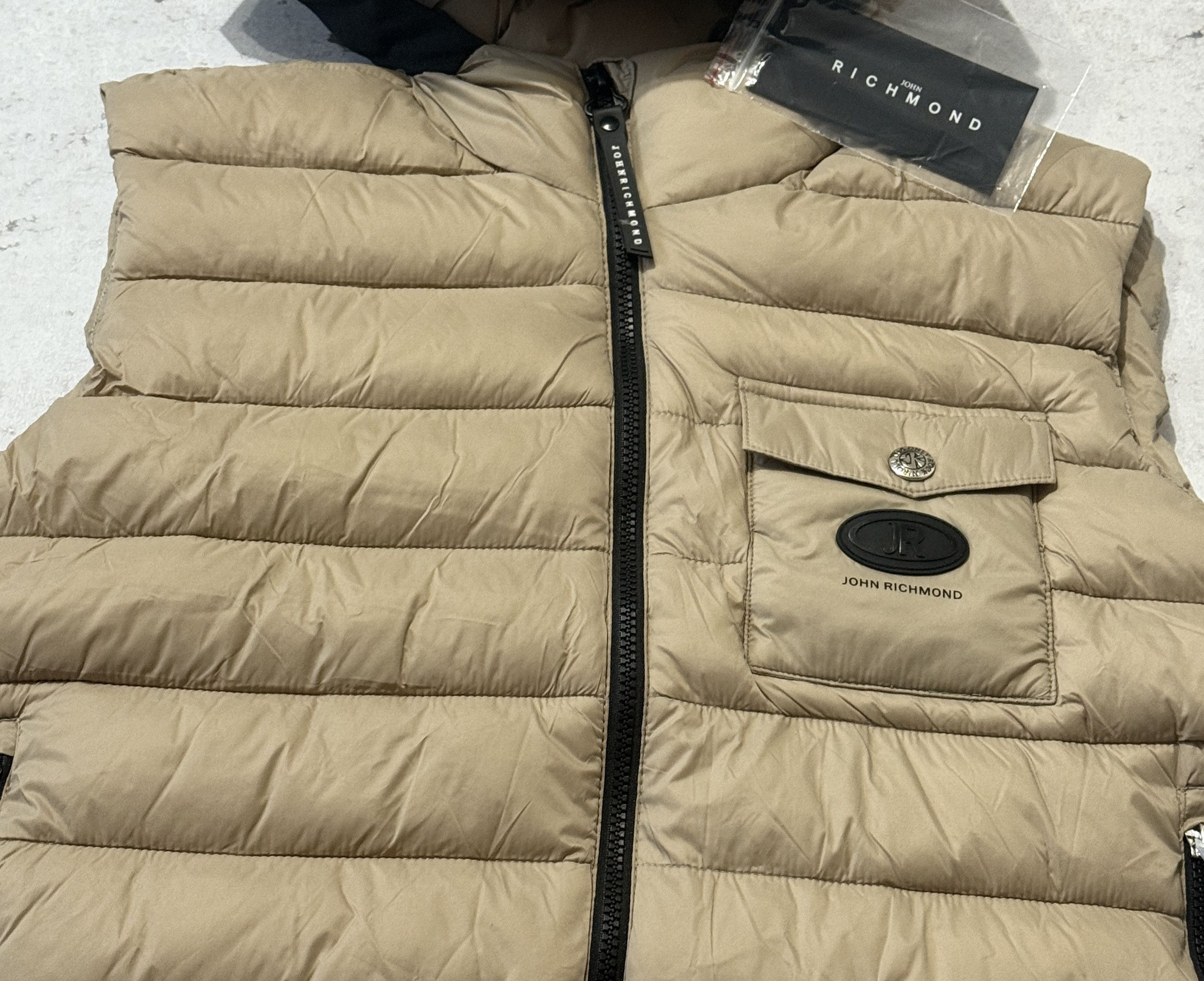 John Richmond John Richmond PADDED JACKET VEST GILET SAND SIZE 50 Size US M / EU 48-50 / 2 - 3 Thumbnail