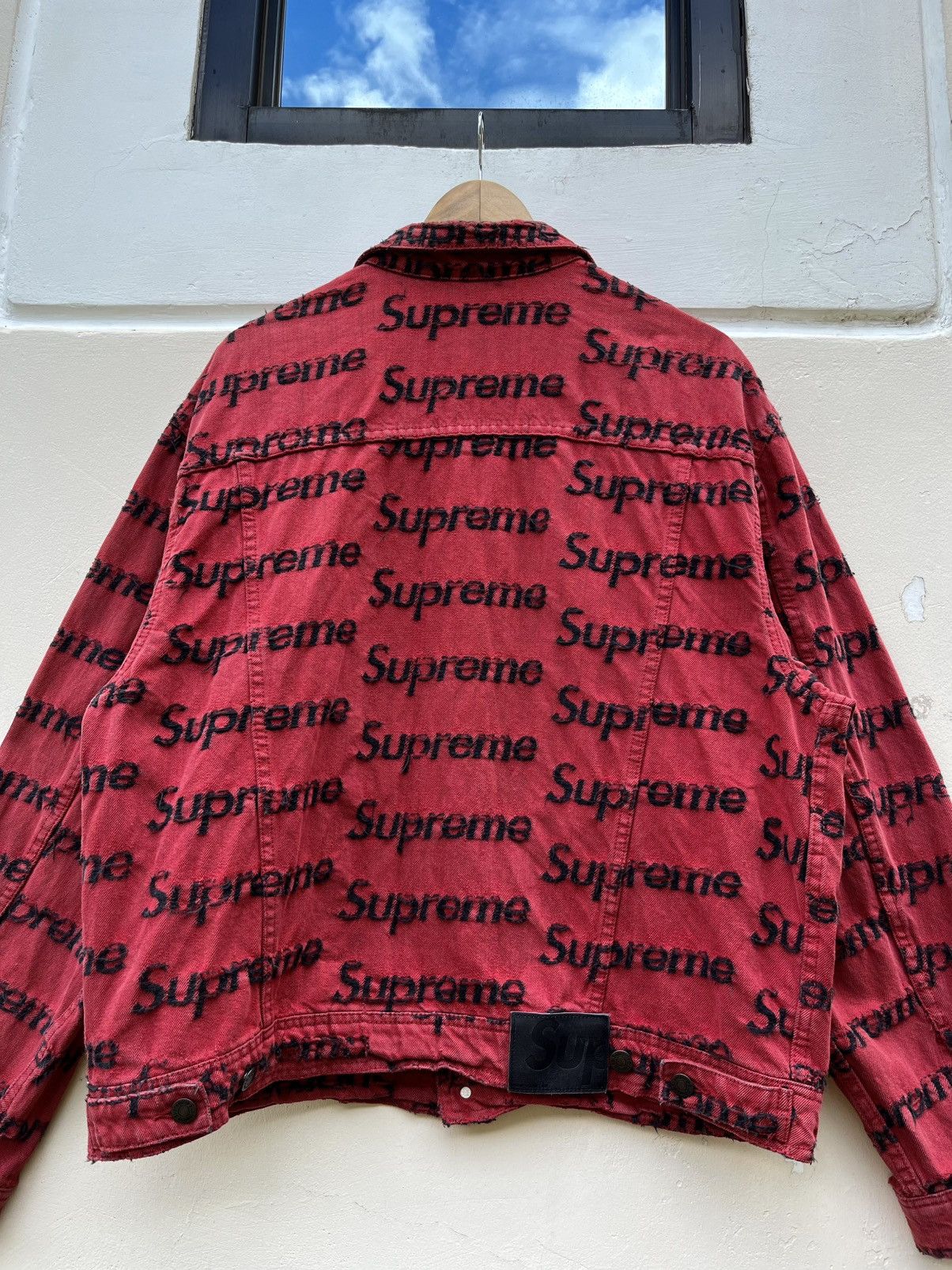 Supreme SUPREME FRAYED LOGOS DENIM JACKET SS21 Size US L / EU 52-54 / 3 - 10 Thumbnail