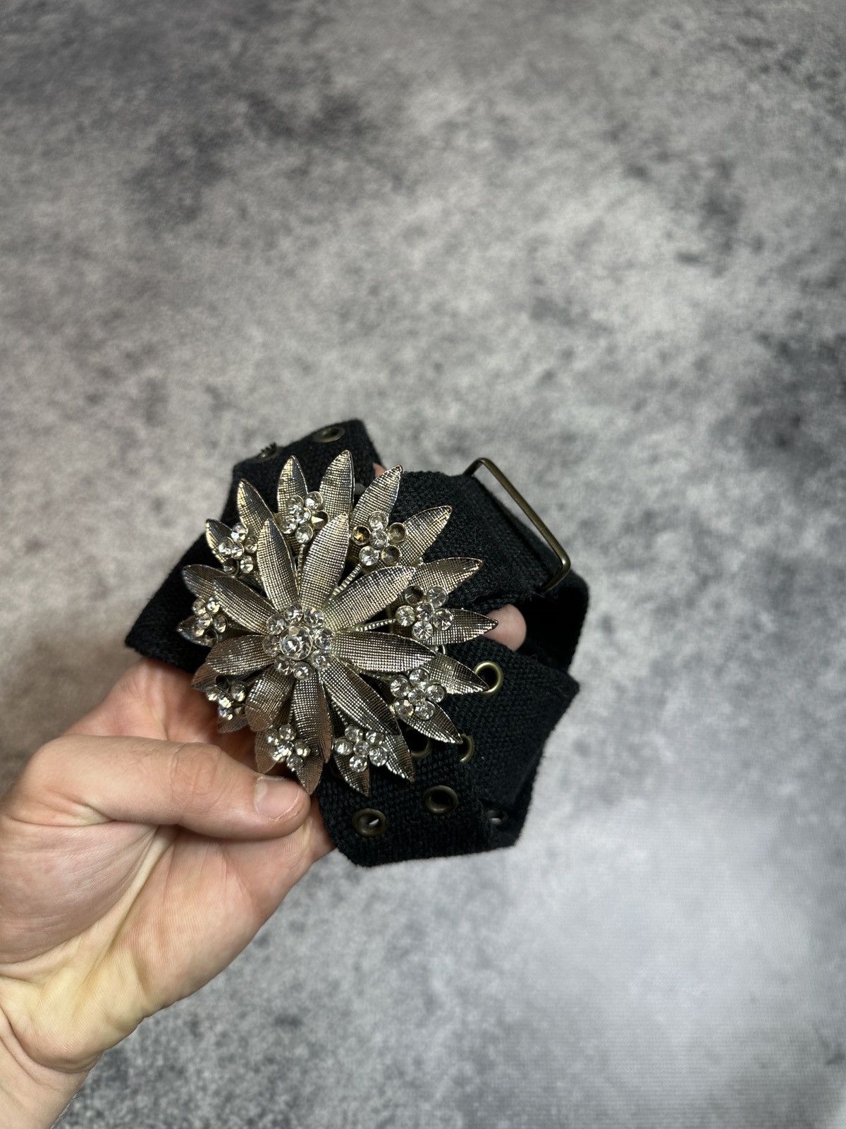 Other Y2K Rare Casual Belts Streetwear Logo Flower Style Opium USA Size ONE SIZE - 1 Thumbnail