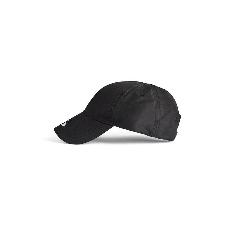Balenciaga o1tr1nto0526 Size: OS / Perforated Trucker Hat / Cap Black Size ONE SIZE - 5 Thumbnail