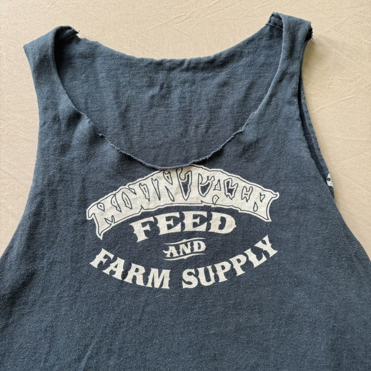 Other Vintage Grunge Mountain Feed & Farm Supply Cutoff Tank Size US S / EU 44-46 / 1 - 3 Thumbnail