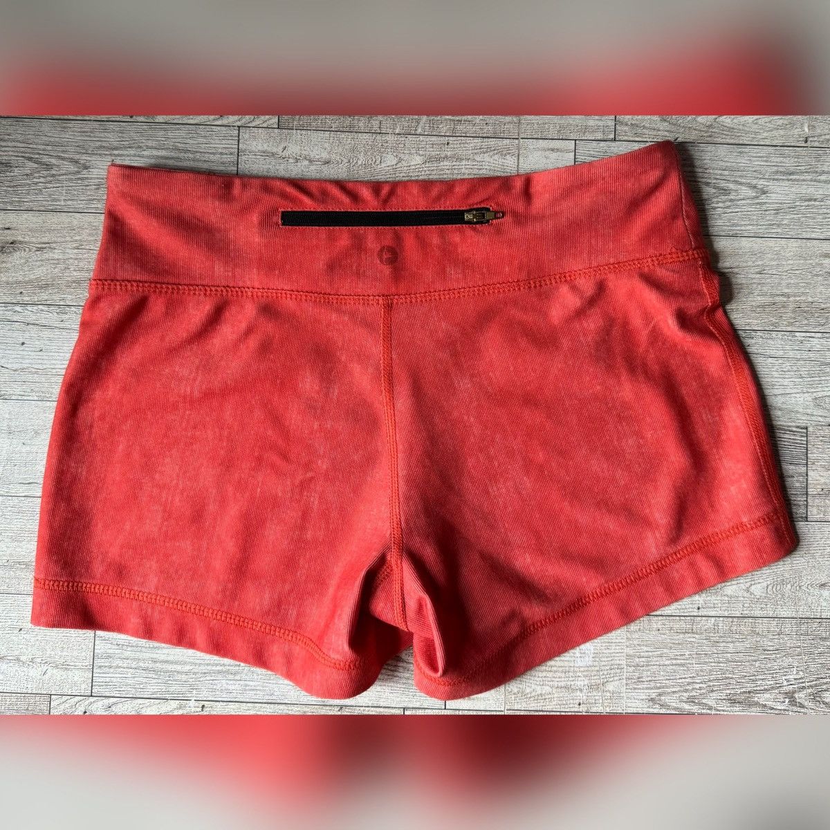 Vintage Retro, Upcycled, Upside Down Smiley, Active Micro Shorts Size 27" / US 4 / IT 40 - 5 Thumbnail
