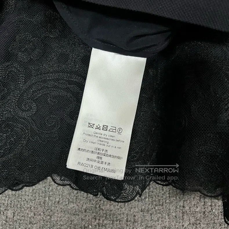 Louis Vuitton Louis Vuitton Lace skirt Size 41" - 6 Thumbnail
