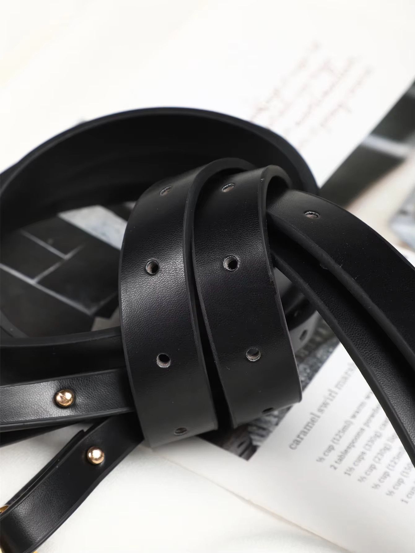 Jewelry Golden Metal Buckle Knotted Belt Waistband Wrist Straps Size ONE SIZE - 3 Thumbnail