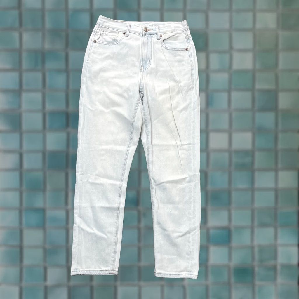 American Eagle Outfitters American Eagle Outfitters Jeans Womens 26x24 Blue Skinny Denim Crop Cotton Jeans Womens 26 Inseam 24 Button Zipper 5-Pocket Baggy? Size 26" / US 2 / IT 38 - 1 Thumbnail