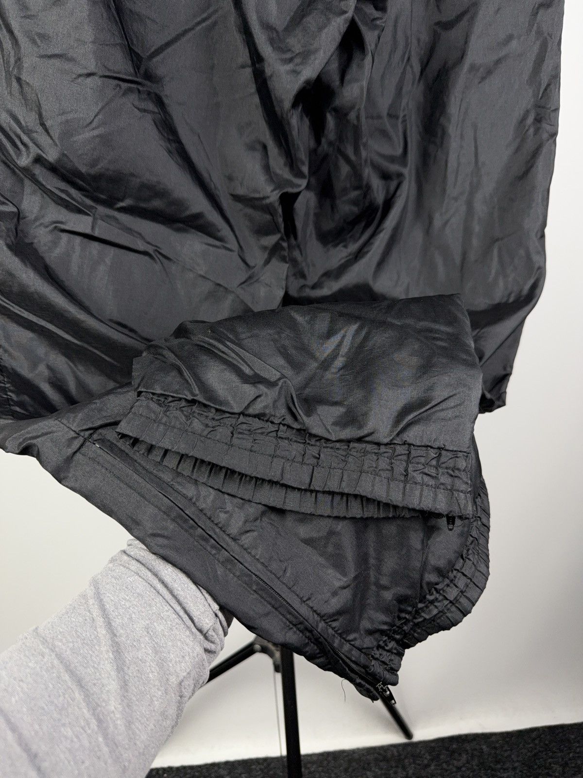 Adidas × Vintage Adidas Vintage 90s nylon pants Parachute Drill Baggy Y2K Size US 34 / EU 50 - 7 Thumbnail