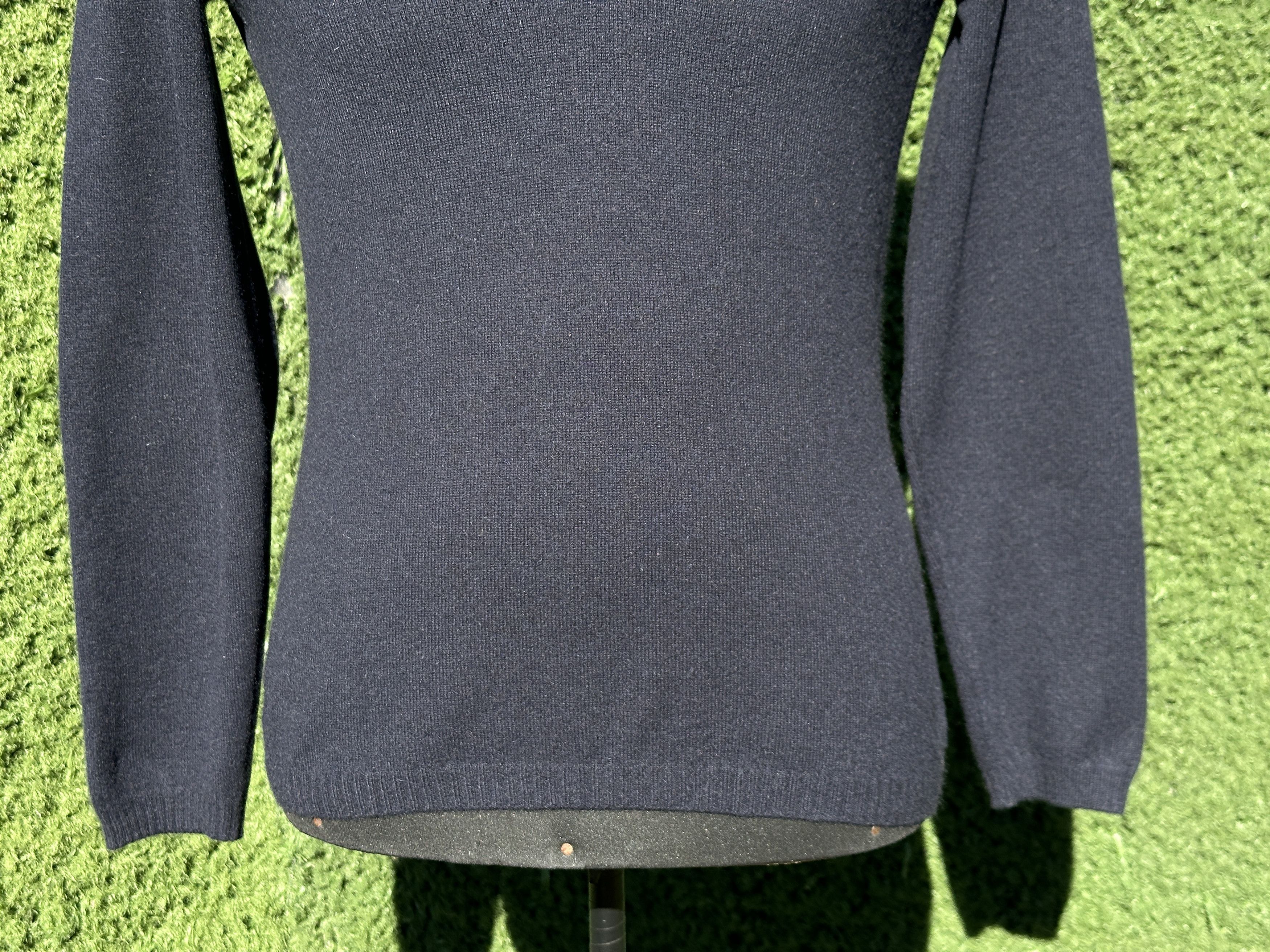 Loro Piana Loro Piana Cashmere V Neck Sweater Elbow Patches Size 46 M Size L / US 10 / IT 46 - 8 Thumbnail