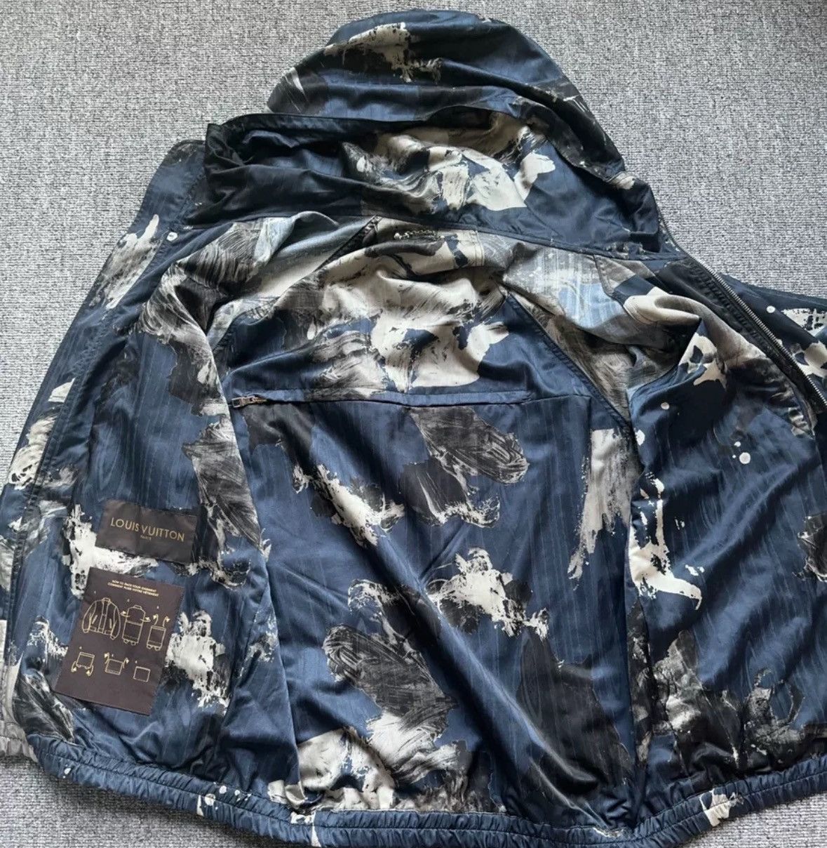 Louis Vuitton LOUIS VUITTON Oil Ink Zipper Jacket Hoodie Size US M / EU 48-50 / 2 - 3 Thumbnail