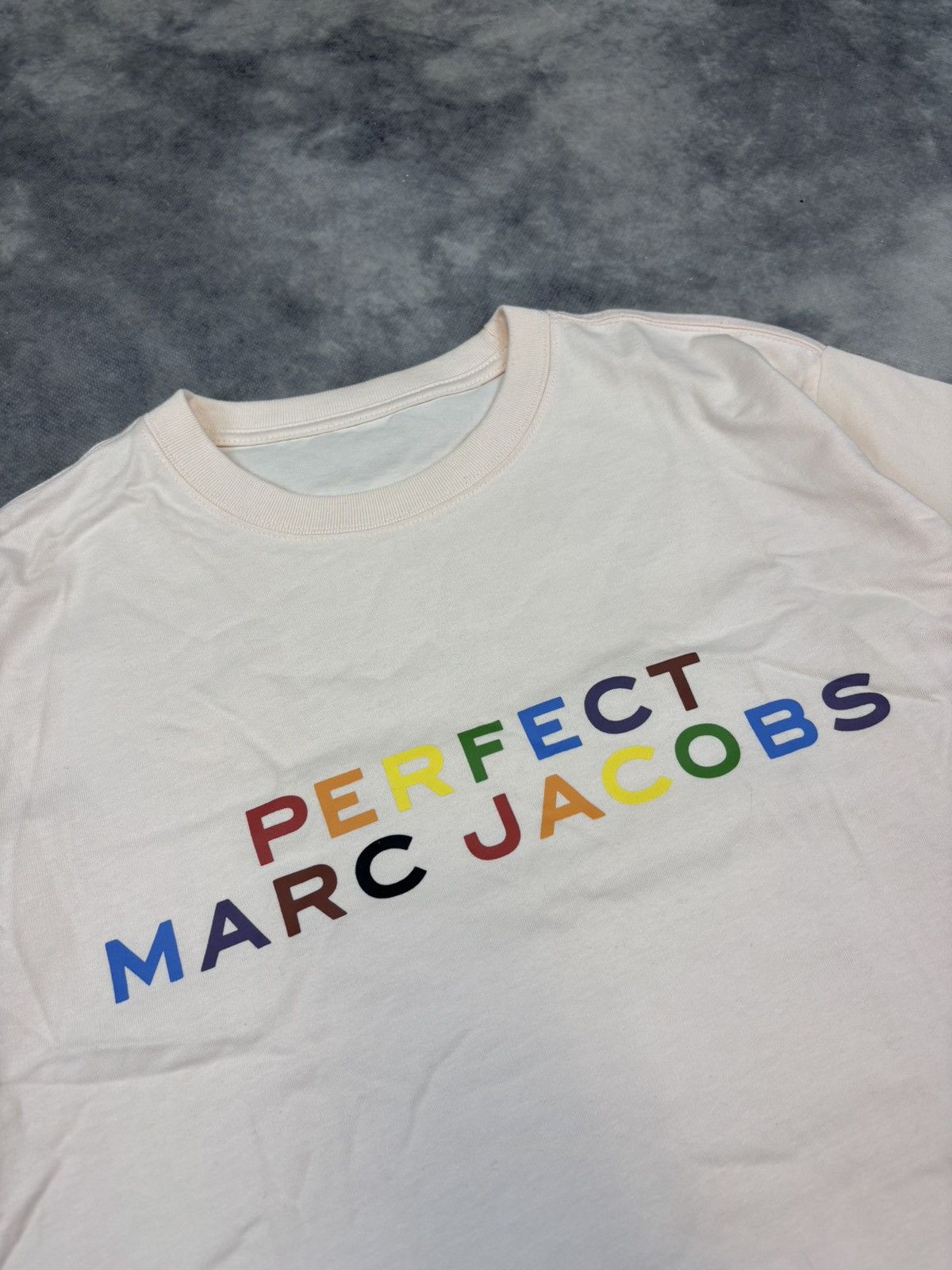 Designer Marc Jacobs Perfect T shirt Pride Rainbow Exclusive Cream Size US L / EU 52-54 / 3 - 2 Thumbnail