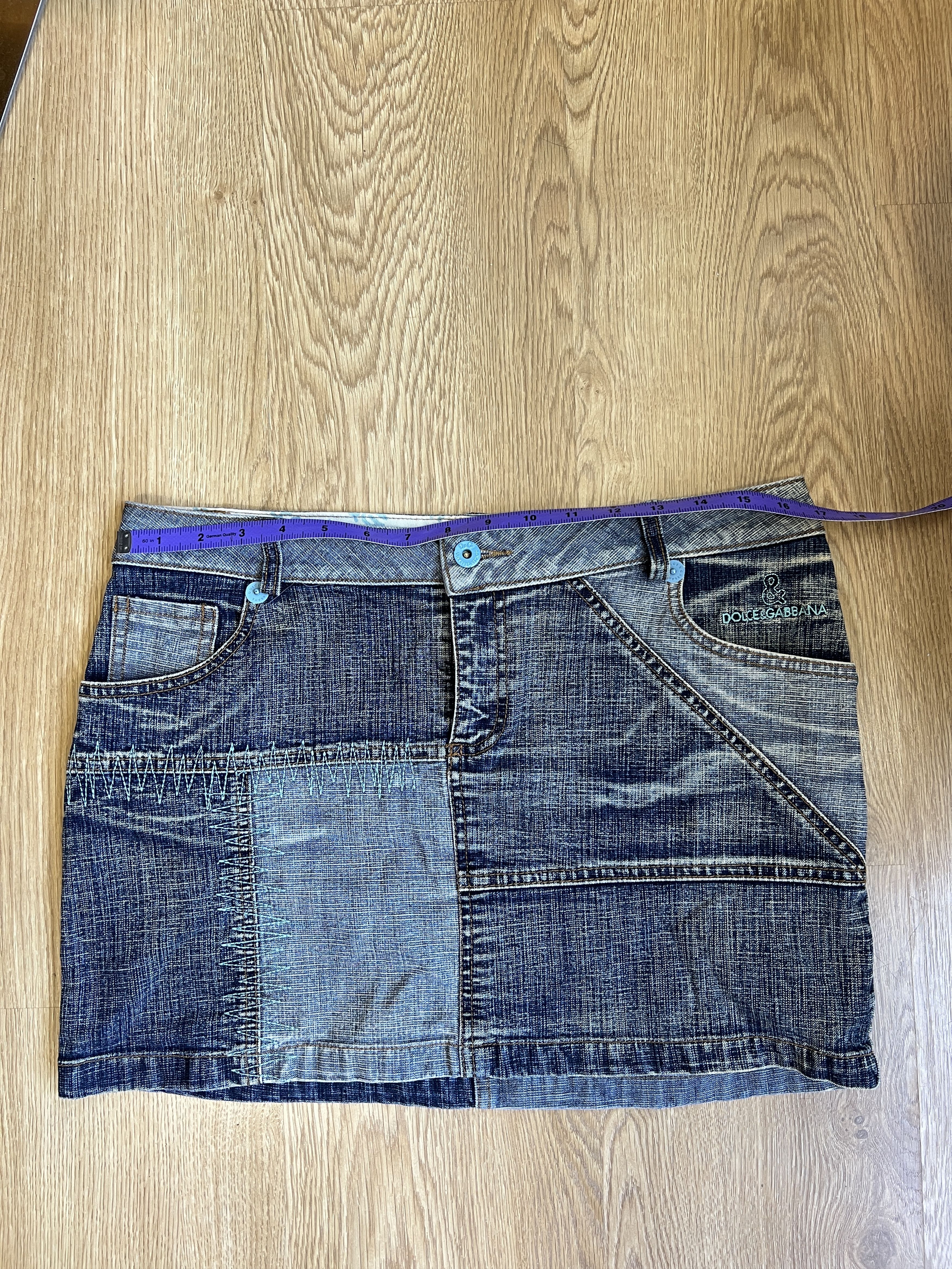 Dolce & Gabbana RARE DOLCE GABBANA LOGO DENIM DISTRESSED Y2K SKIRT Size 32" / US 10 / IT 46 - 9 Thumbnail