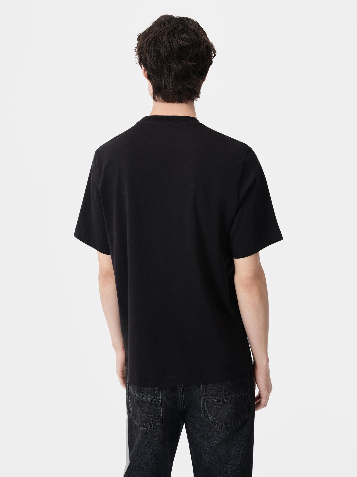 o1s1wg110525 Twisted Palms T-Shirt in Black