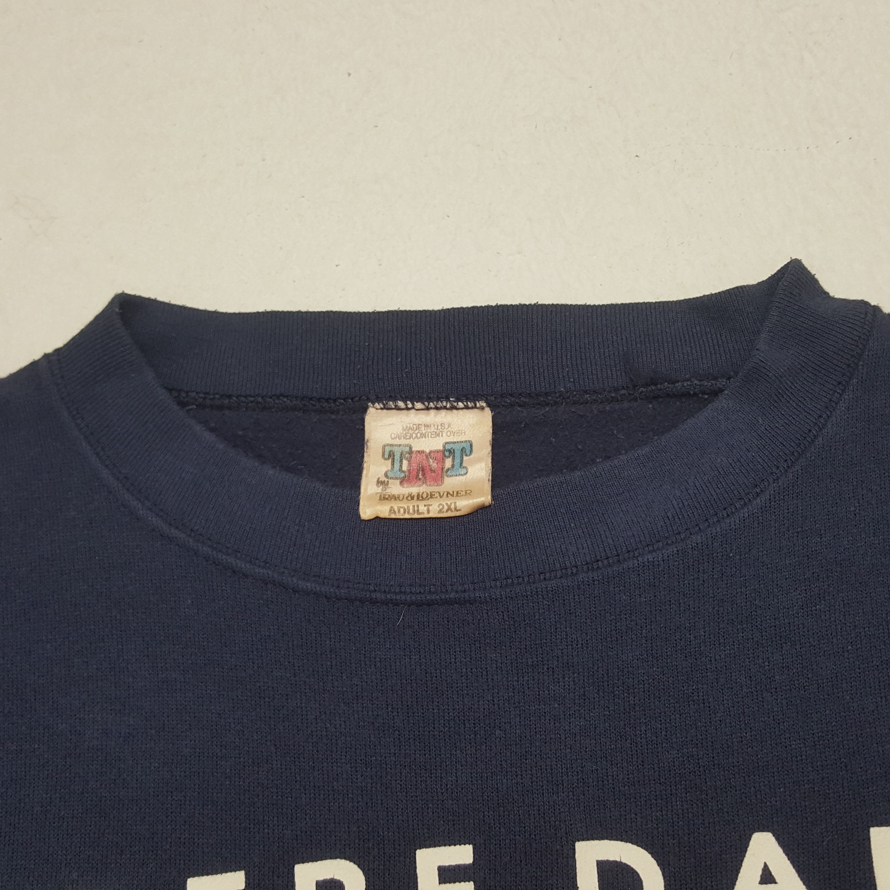 Vintage Vintage Notre Dame Fighting Irish Sweatshirt Size US L / EU 52-54 / 3 - 4 Thumbnail