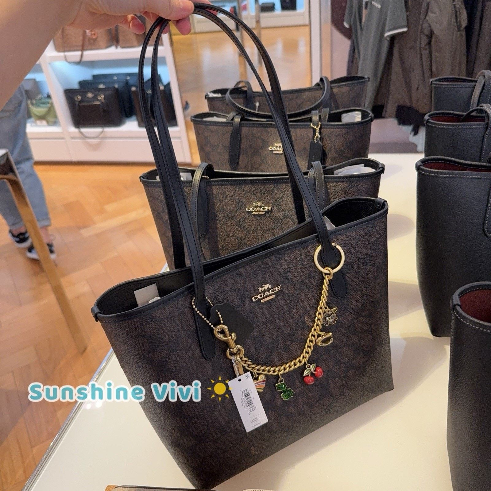 Coach NWT bundle Coach Medium City Tote CDX82 & CN119 Motif Chain Size ONE SIZE - 3 Thumbnail