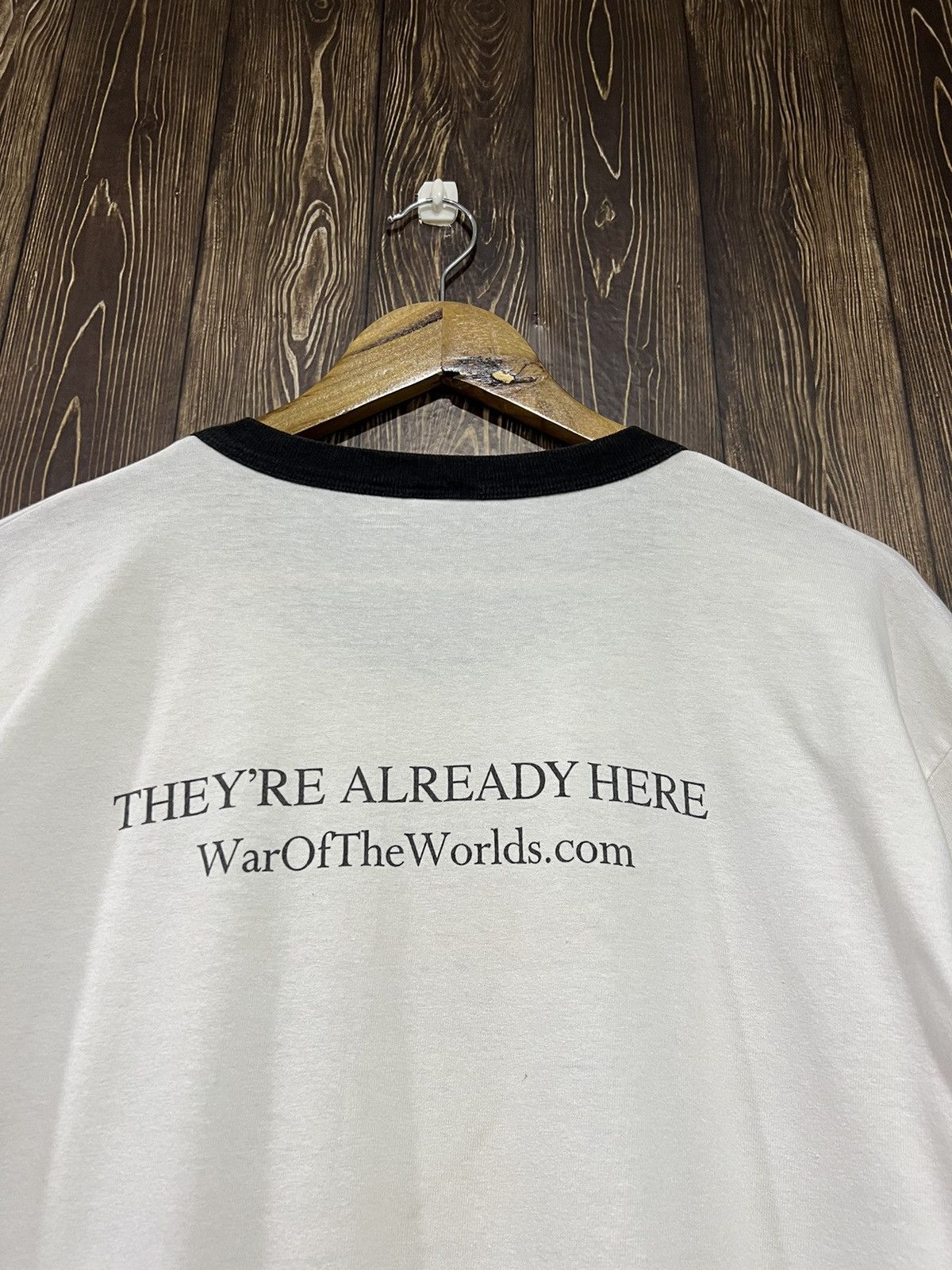 Vintage Vintage War of The Worlds Movie Tom Cruise Promo Tshirt Size US L / EU 52-54 / 3 - 8 Thumbnail