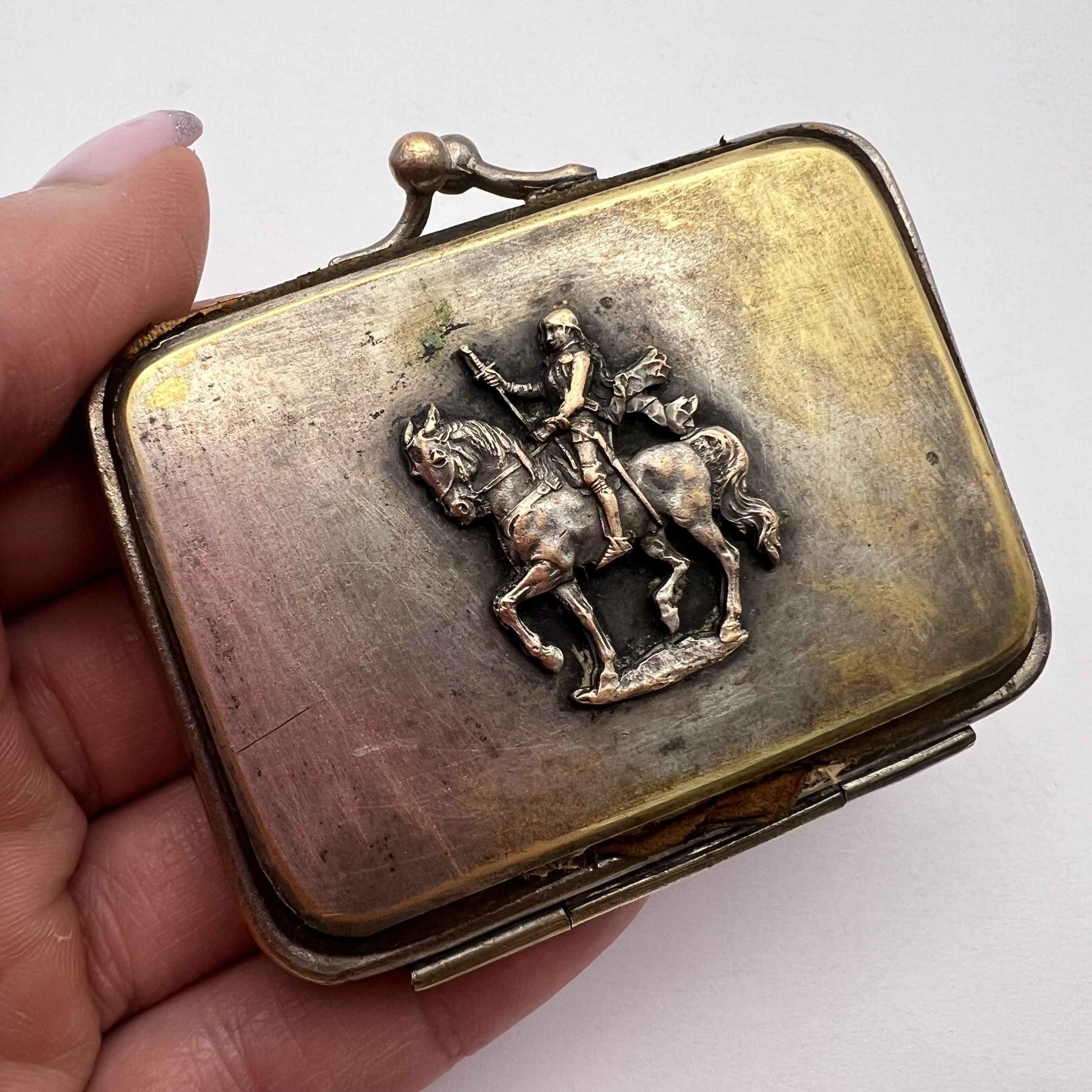 Vintage Antique Brass Coin Purse Gold Plated Knight Horse Motif Size ONE SIZE - 1 Thumbnail