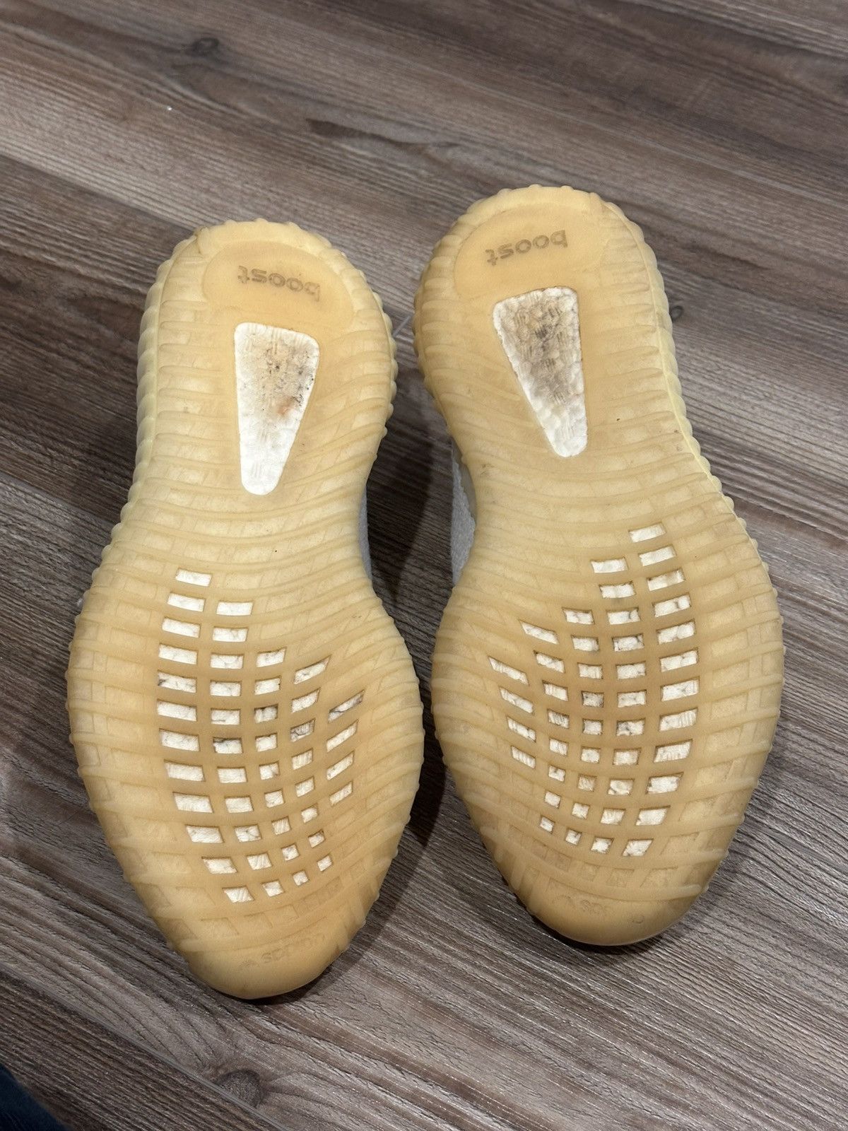 Yeezy Yeezy 350v2 - Triple White Size US 9 / EU 42 - 8 Thumbnail