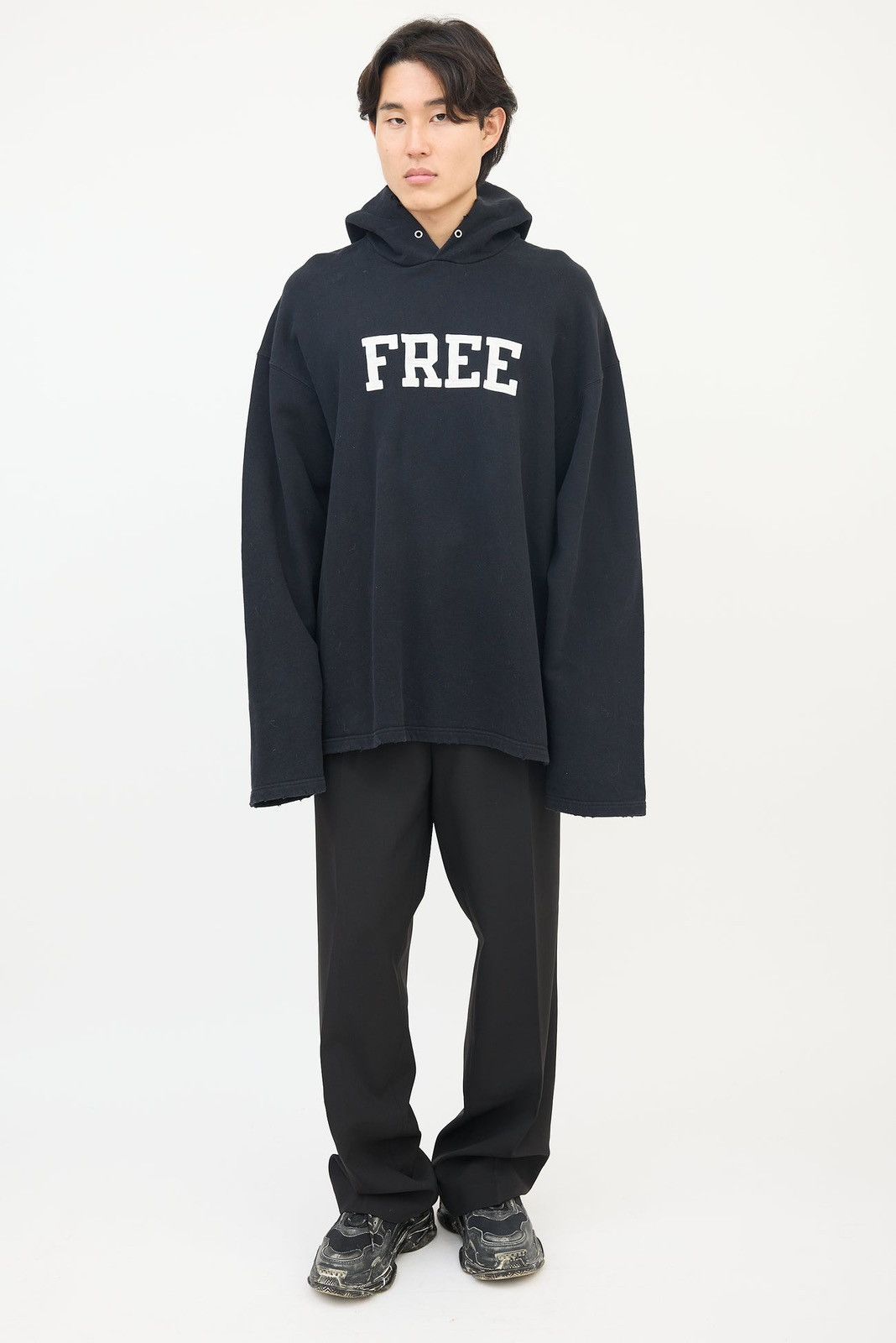 Balenciaga Balenciaga "FREE" Hoodie Size US L / EU 52-54 / 3 - 1 Thumbnail