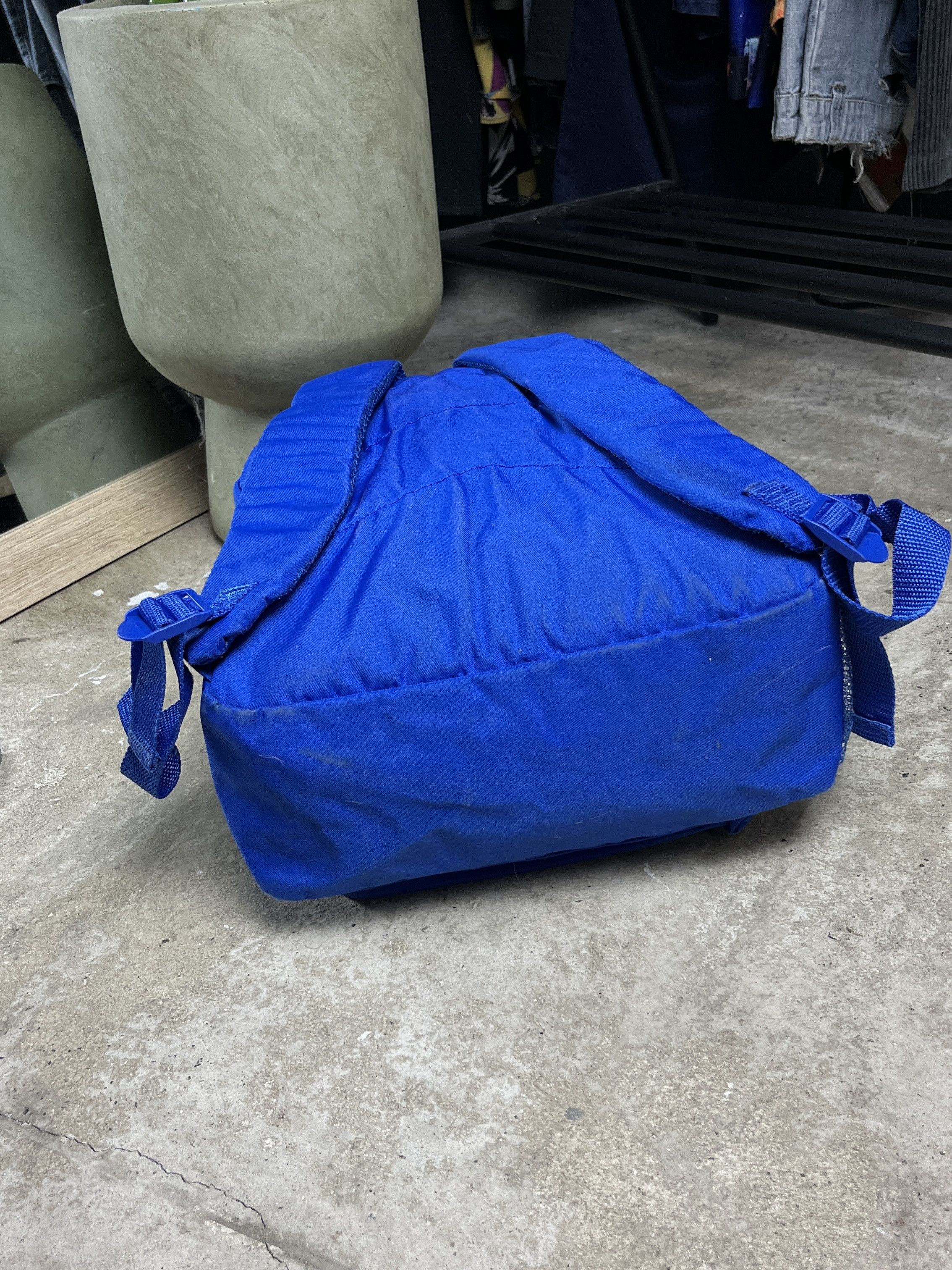 Vintage 2000s SONIC THE HEDGEHOG FACE BACKPACK - № 6204 Size ONE SIZE - 8 Thumbnail