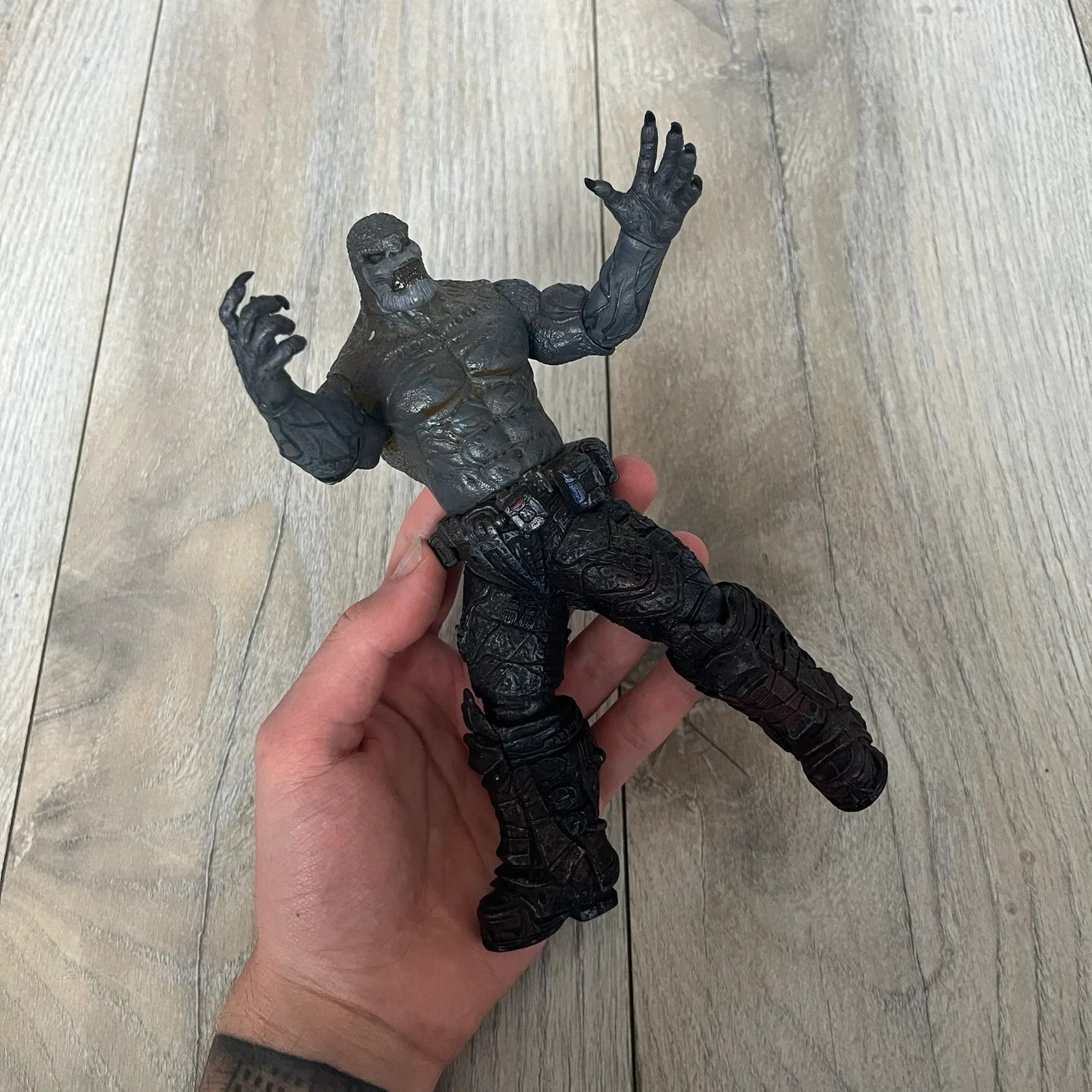 FaZe NECA 2009 Gears Of War Lambent Grenadier Action Figure Size ONE SIZE - 2 Thumbnail
