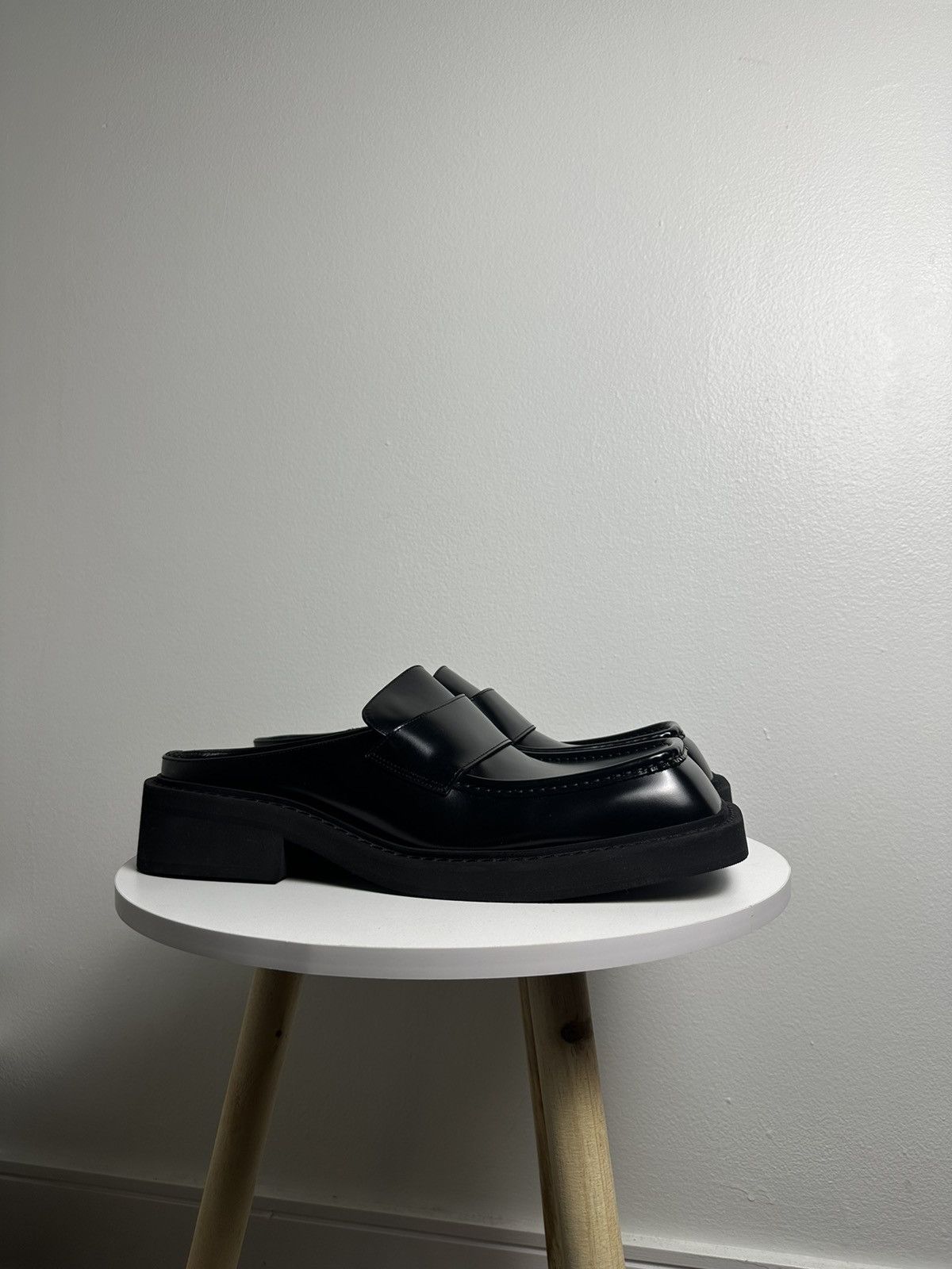 Balenciaga Balenciaga Inspector Leather 40mm Mule Size US 12 / EU 45 - 2 Thumbnail