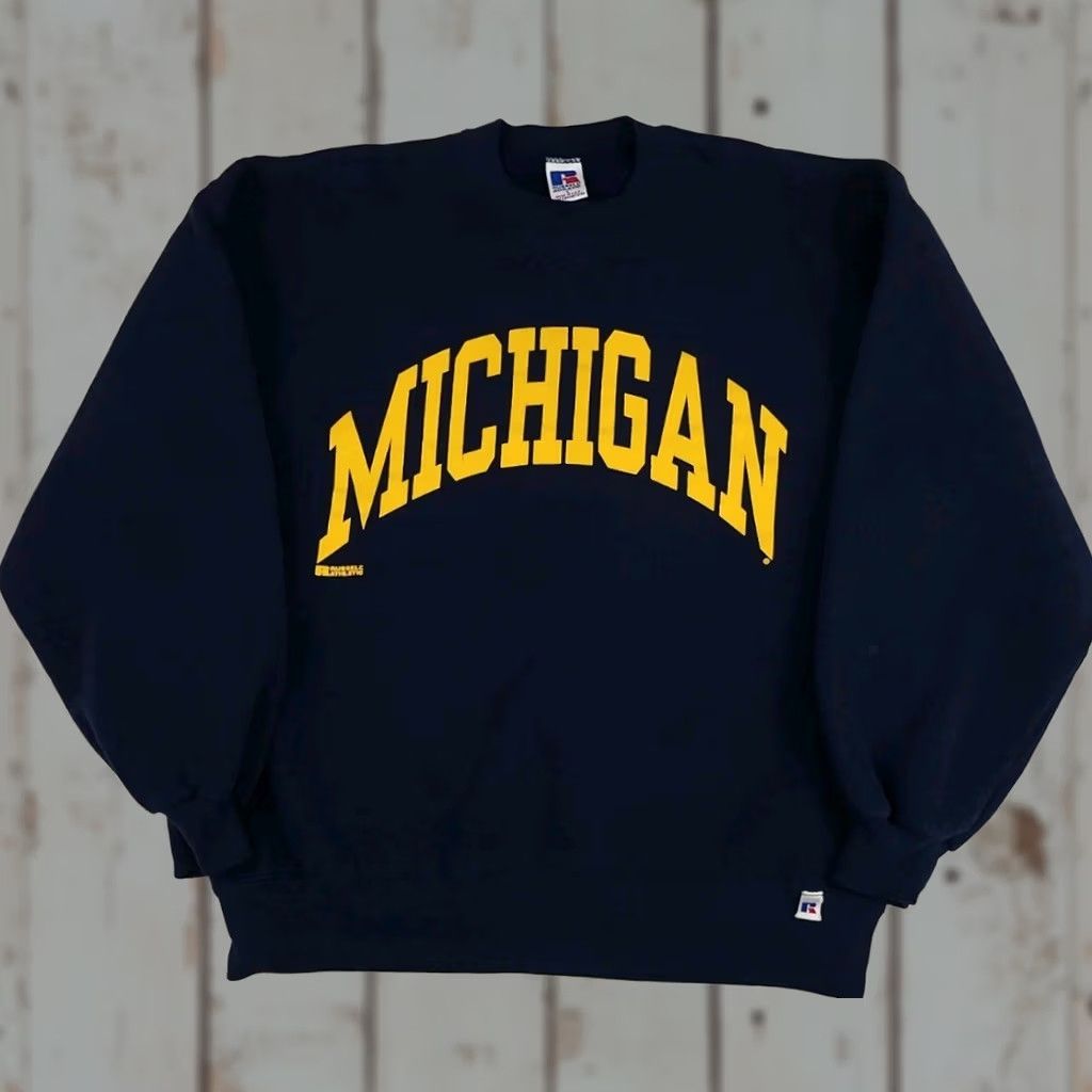 Russell Athletic VINTAGE 90s University Michigan Wolverines Russell Athletic Sweatshirt USA Made Mens Blue Crew Neck Pullover Long Sleeve M/L PIT 22.75 BACK 25.25 Size US M / EU 48-50 / 2 - 1 Thumbnail