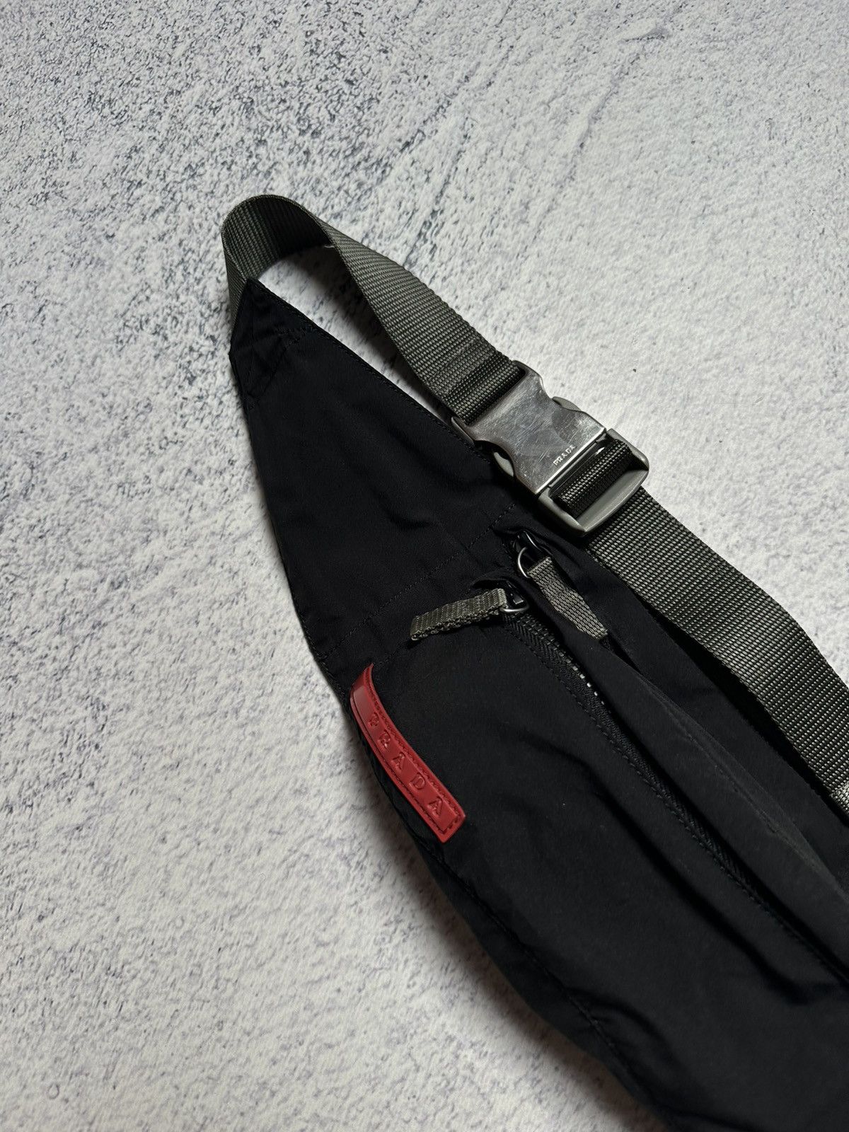 Prada Vintage Prada 90's Nylon Belt Bag Archive Red Tab Gorpcore Size ONE SIZE - 4 Thumbnail