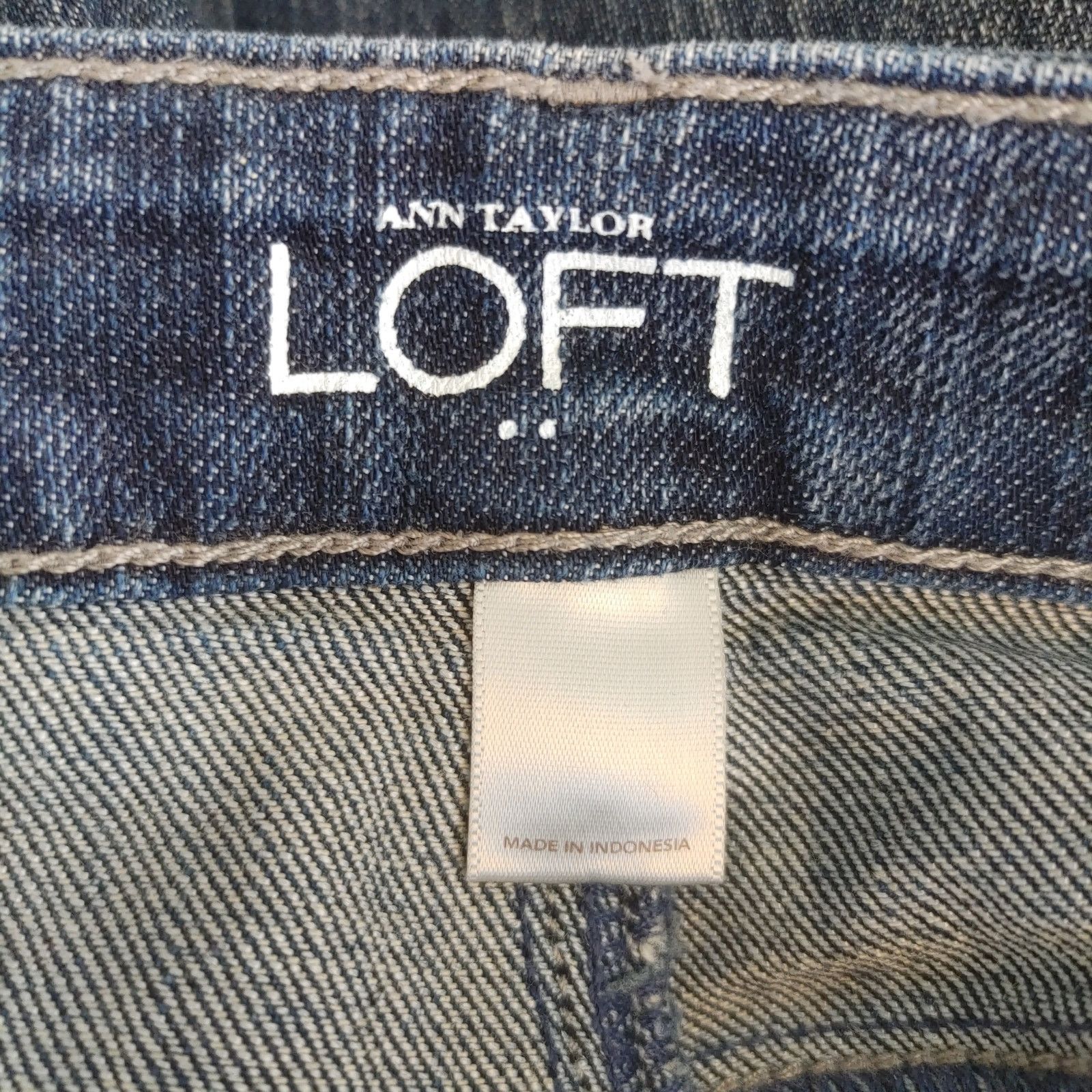 Other LOFT Women's 8P Navy Blue Light Washed Bootcut Jeans Size 30" / US 8 / IT 44 - 3 Thumbnail