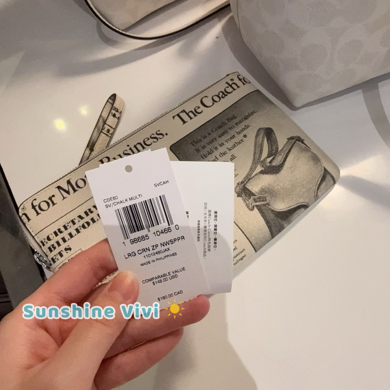 Coach NWT Coach Large Corner Zip Wristlet Newspaper Chalk CDE80 Size ONE SIZE - 6 Thumbnail