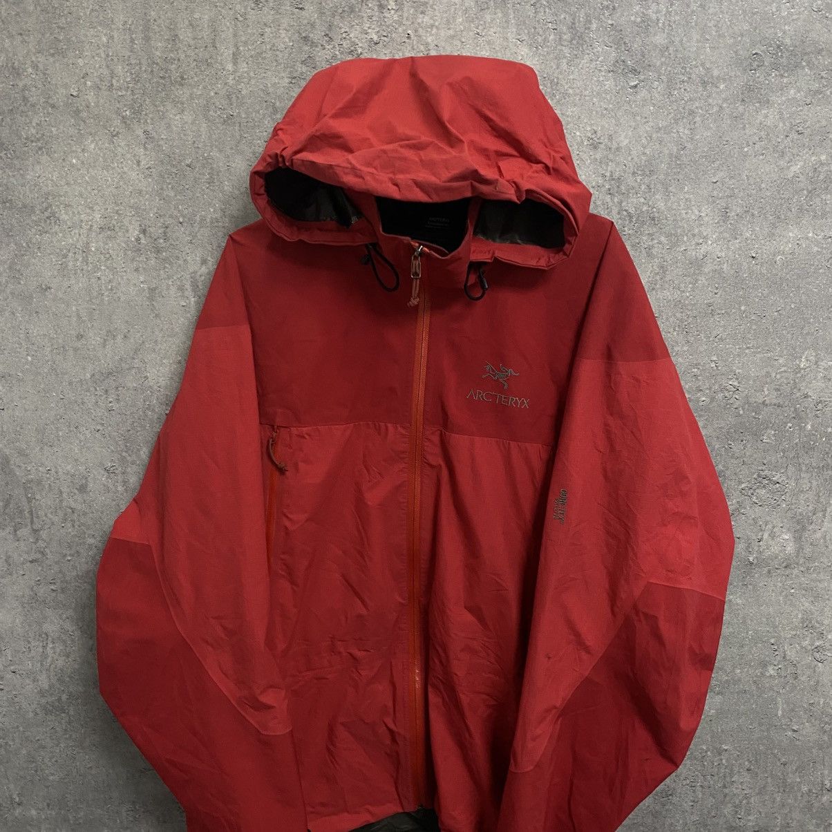 Arc'teryx Men's Arcteryx Beta Gore-Tex Jacket Size US L / EU 52-54 / 3 - 4 Thumbnail