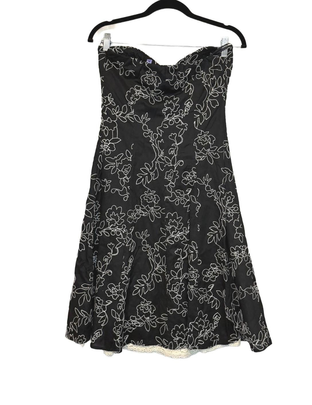 Designer Elegant Strapless Black and White Floral Dress Size S / US 4 / IT 40 - 2 Thumbnail