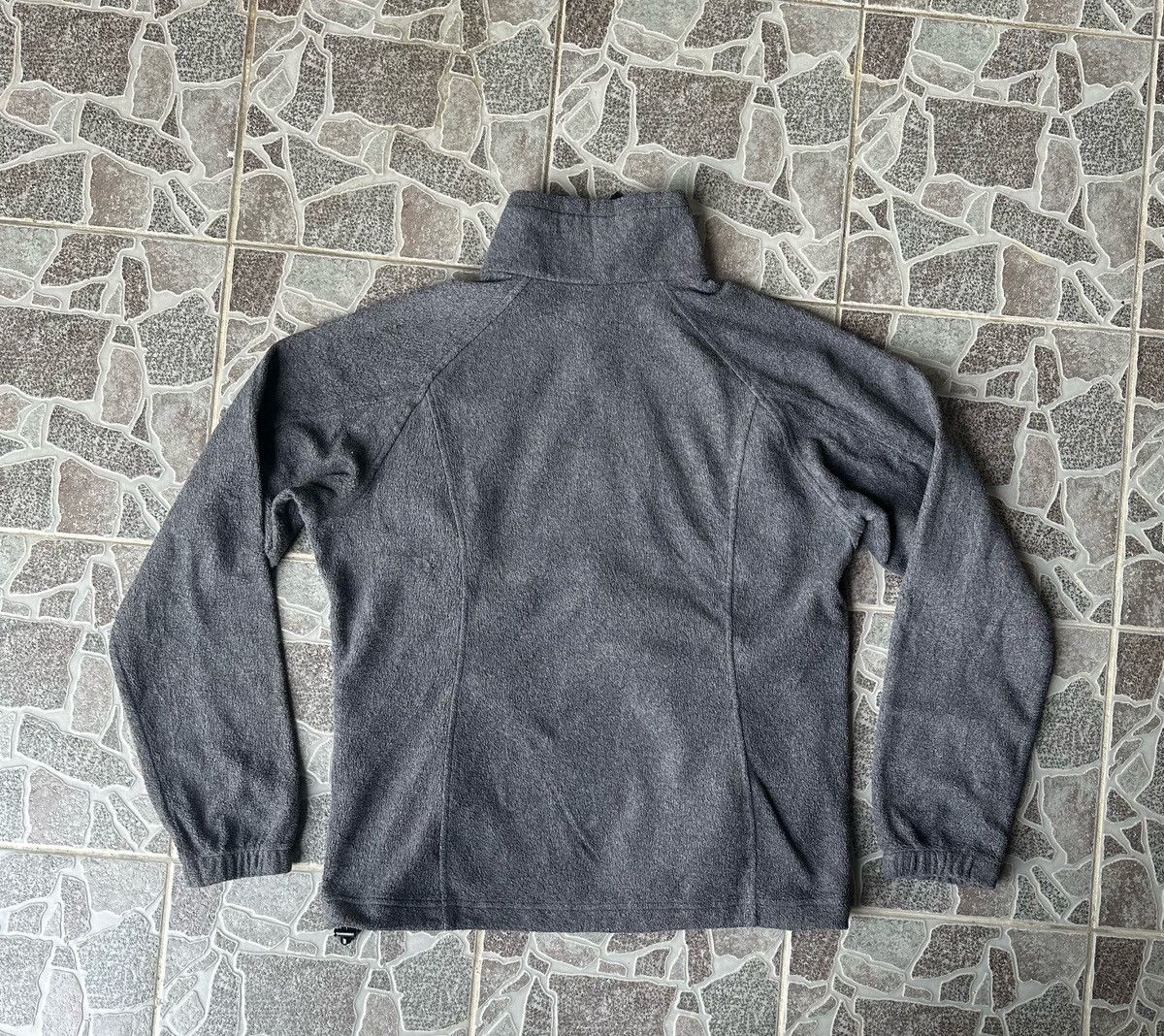 Columbia Columbia small logo sweater Size US L / EU 52-54 / 3 - 3 Thumbnail