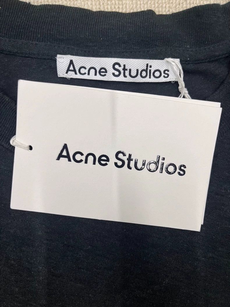 Acne Studios Acne Studios 1996 monogrammed slouchy crewneck long-sleeve Size US S / EU 44-46 / 1 - 4 Thumbnail