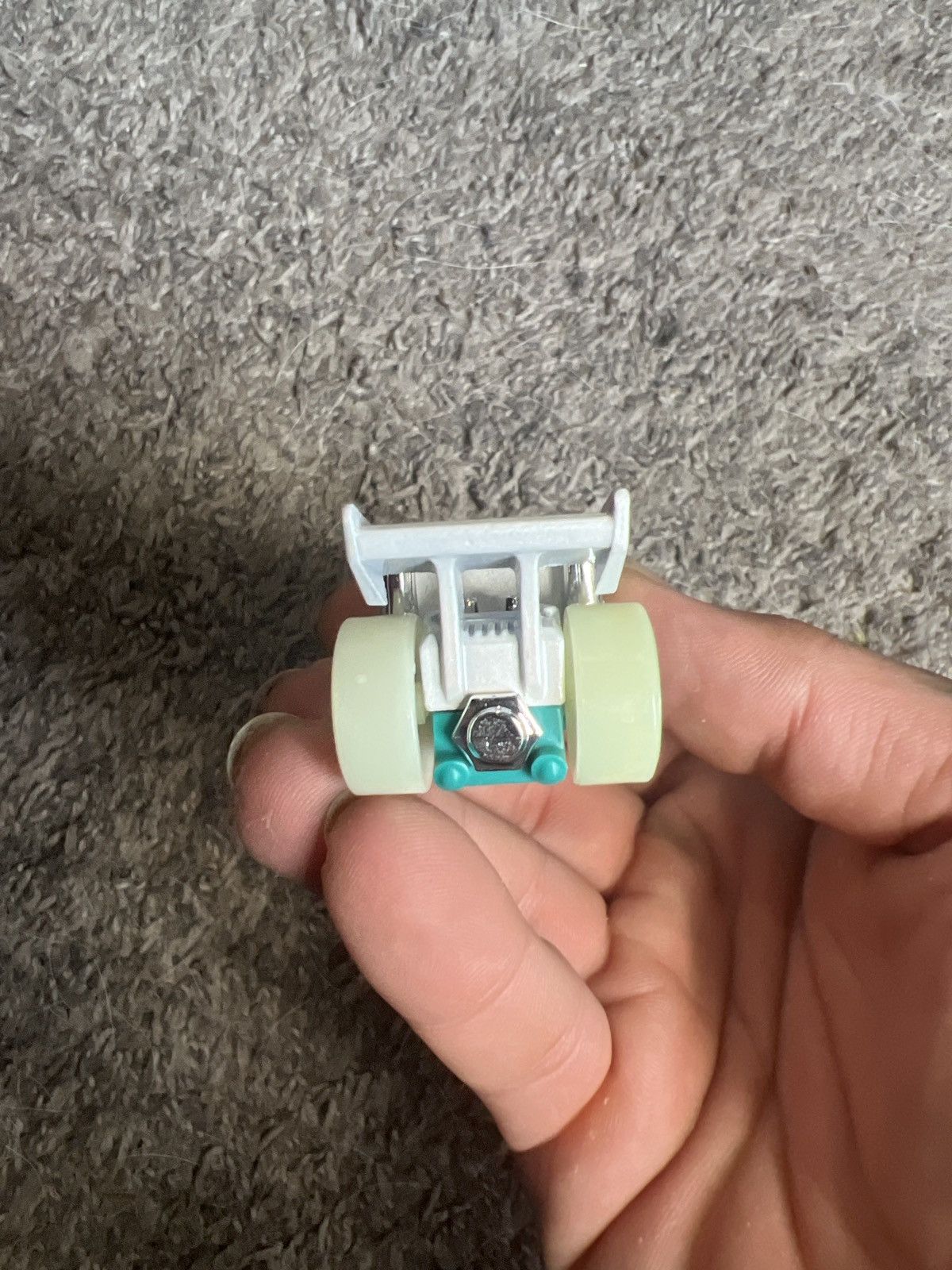 Hypebeast 2015 Mattel Hot Wheels Bone Speeder Size ONE SIZE - 5 Thumbnail