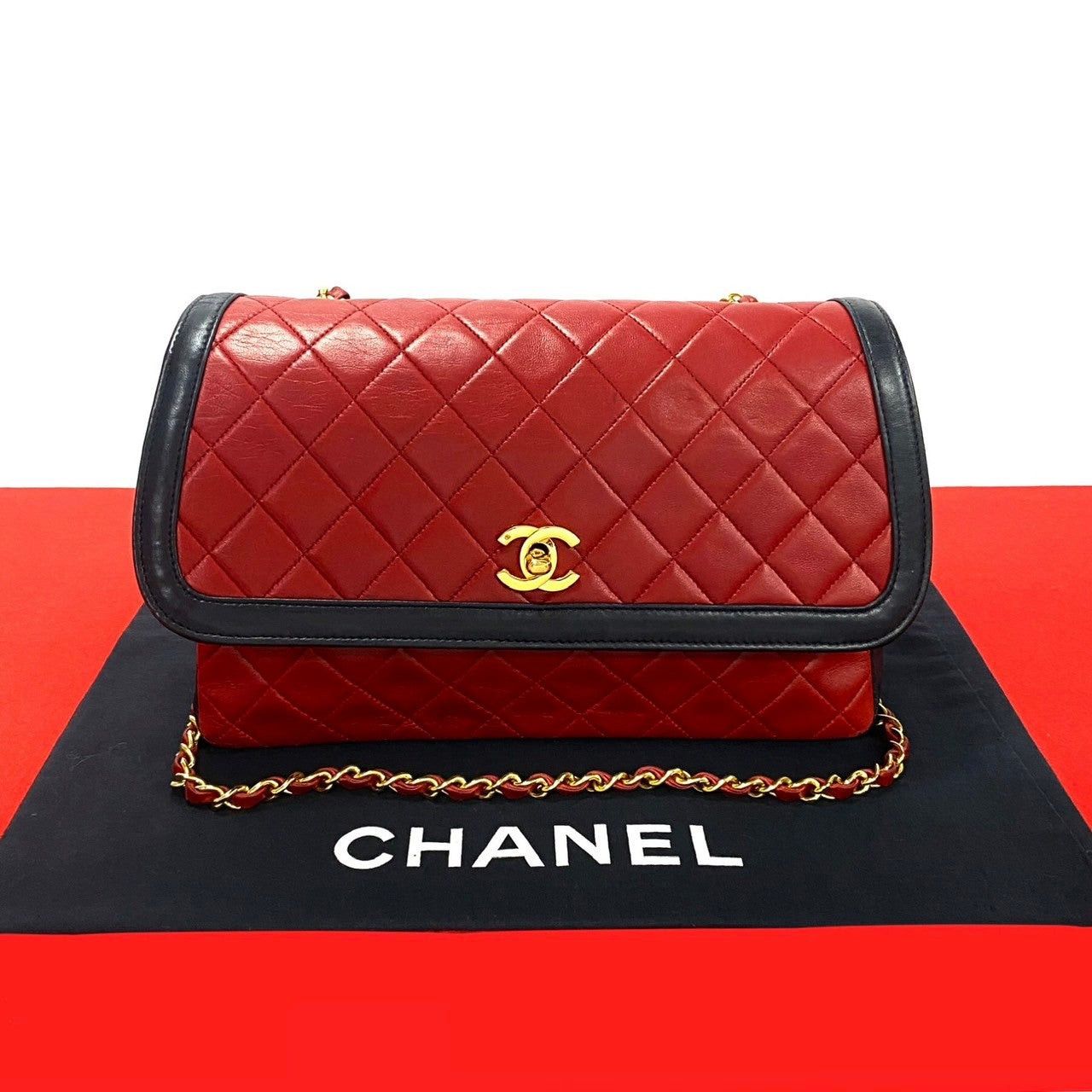 Chanel Chanel Shoulder Bag Red Leather Size ONE SIZE - 1 Thumbnail