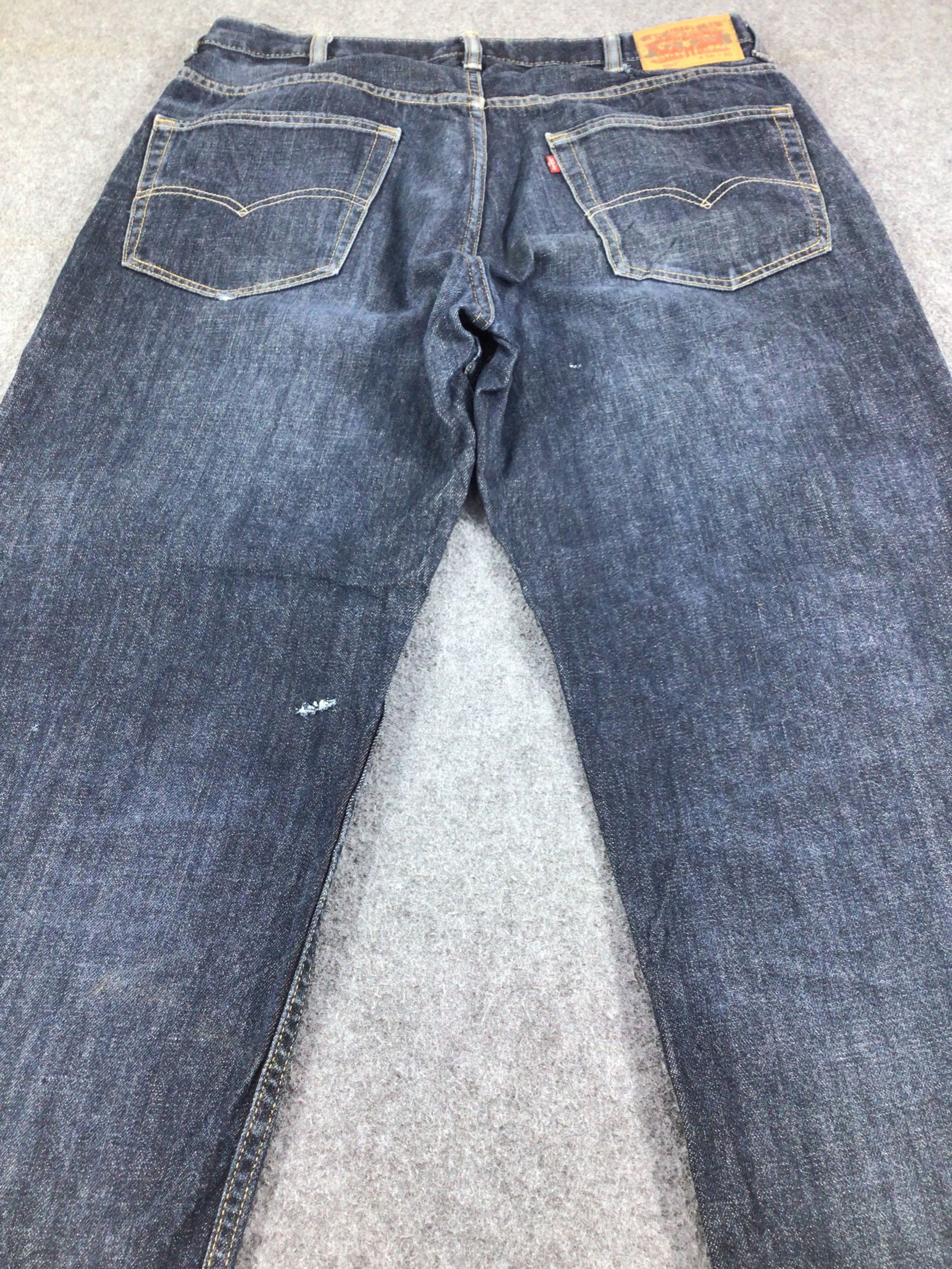 Levi's Vintage 550 Levis Jeans Blue Wash Denim -J817 Size US 36 / EU 52 - 4 Thumbnail