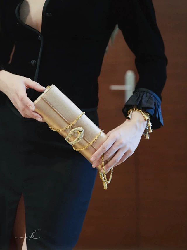 Other Rodo Women's Pearlized Pink Leather Chain Clutch Size ONE SIZE - 2 Thumbnail