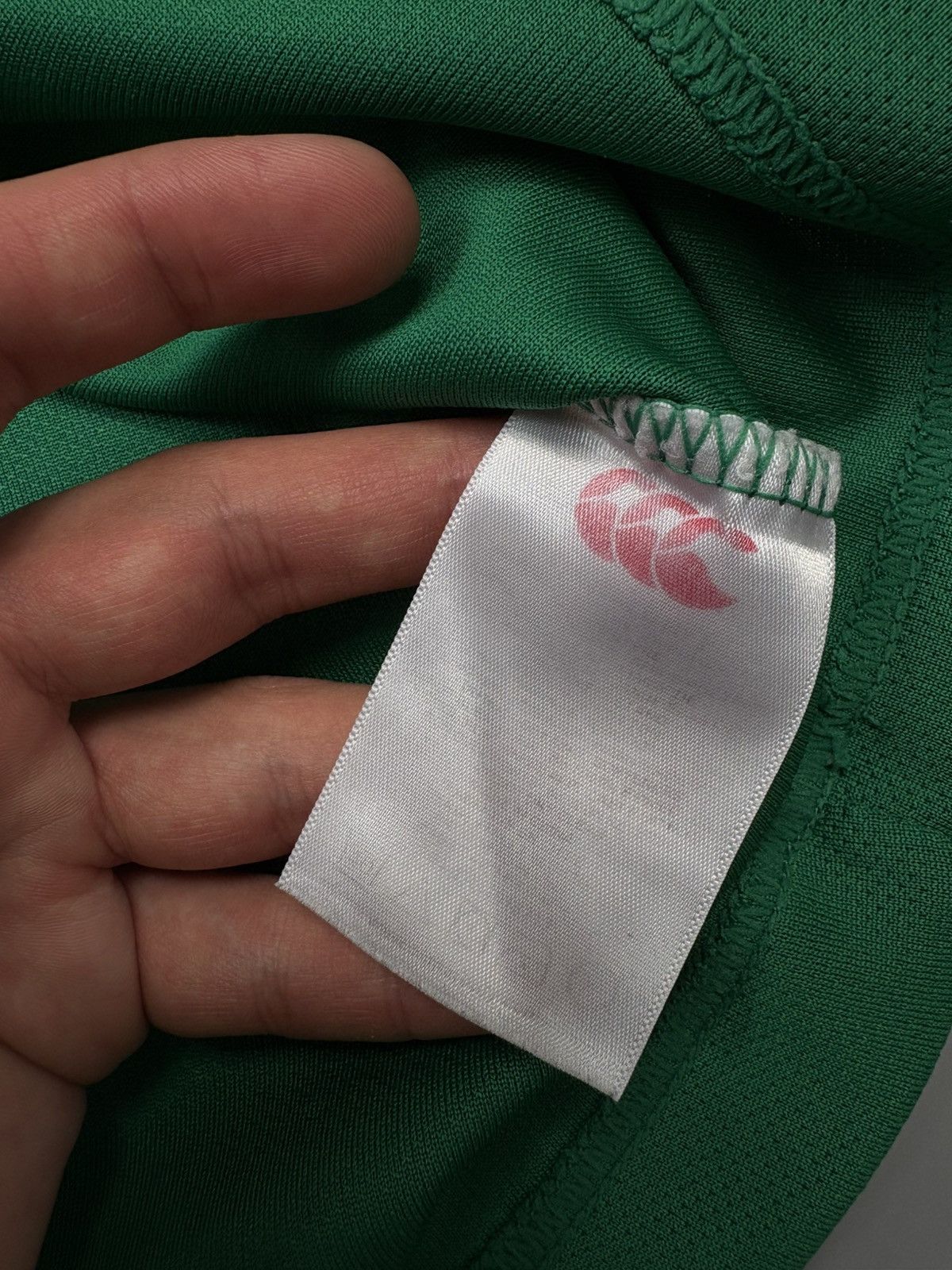 Canterbury of New Zealand Canterbury Ireland Rugby 2014/2015 Home union jersey Size US S / EU 44-46 / 1 - 12 Thumbnail