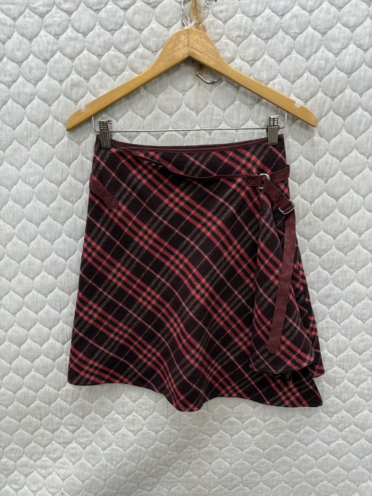 Burberry 🔥🔥🔥ARCHIVE BURBERRY SKIRTS Size 26" / US 2 / IT 38 - 1 Thumbnail