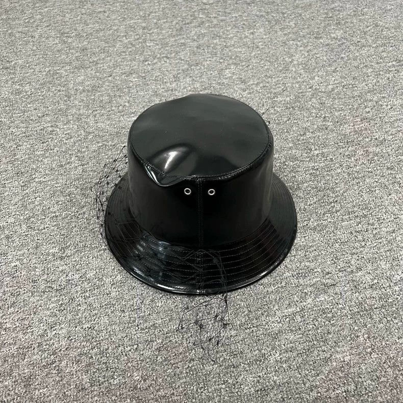 Dior Dior Black patent leather, lace edge, fisherman's hat 2504- Size ONE SIZE - 2 Thumbnail