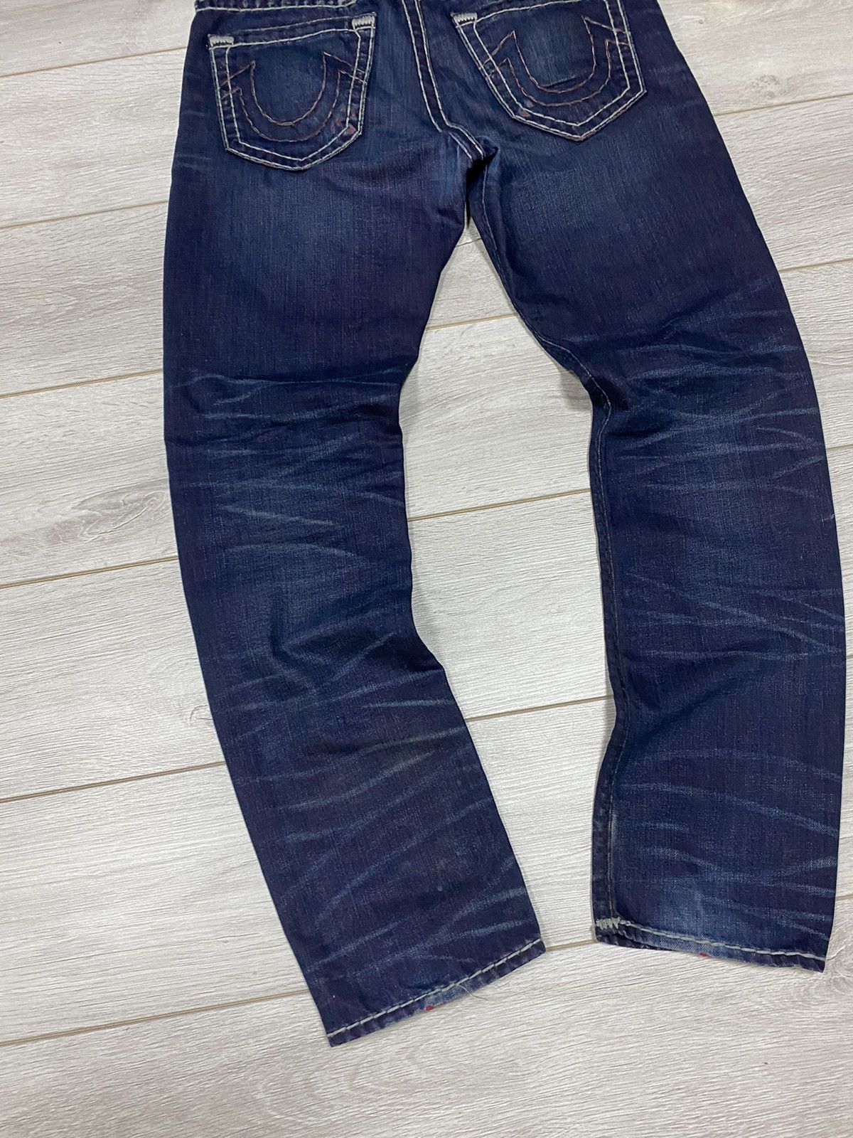 True Religion True Religion stitched horse shoe geno vintage USA jeans Size US 34 / EU 50 - 4 Thumbnail