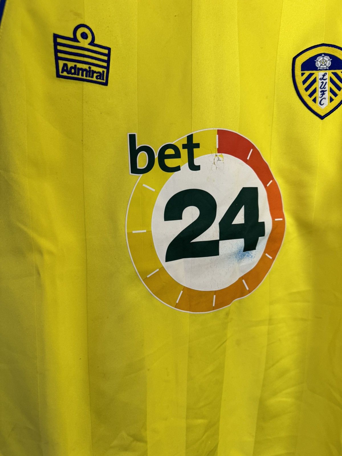 Vintage Vintage Leeds United 2006/07 Admiral Soccer Jersey M size Size US M / EU 48-50 / 2 - 8 Thumbnail